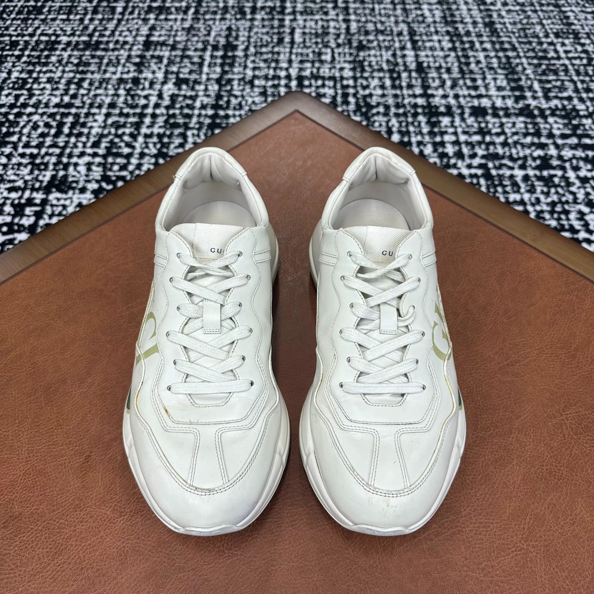 Gucci Gucci Printed Lowtop Sneakers 11 Men Size US 11 / EU 44 - 2 Thumbnail