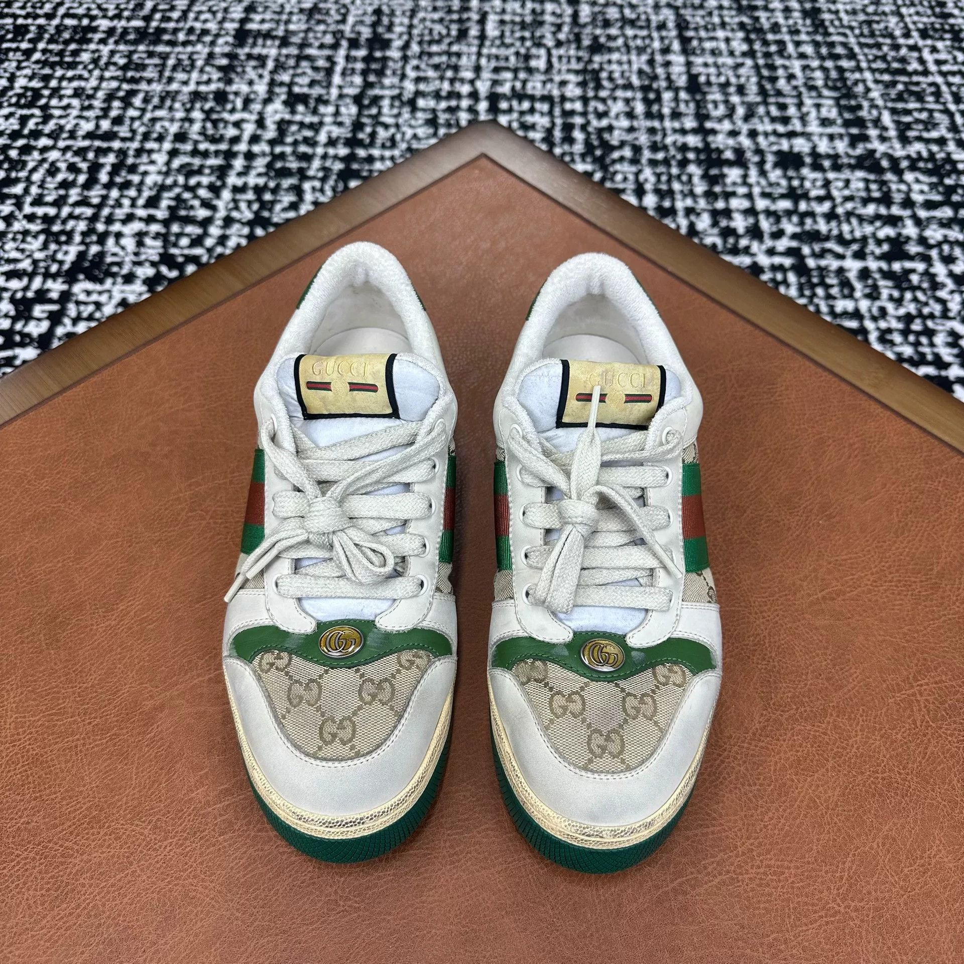 Gucci Gucci Green Lowtop Sneakers 9 Men Size US 9 / EU 42 - 2 Thumbnail