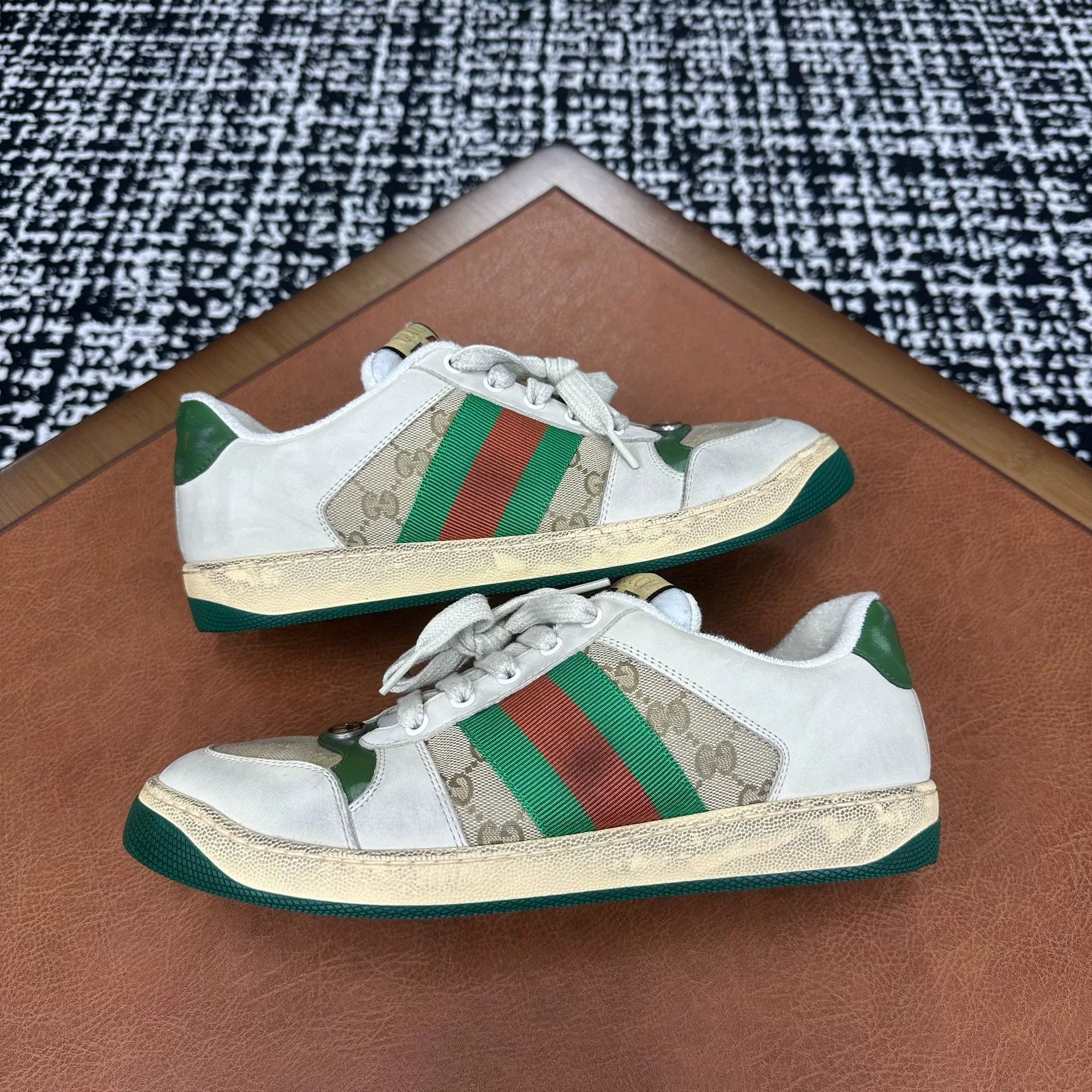 Gucci Gucci Green Lowtop Sneakers 9 Men Size US 9 / EU 42 - 6 Thumbnail