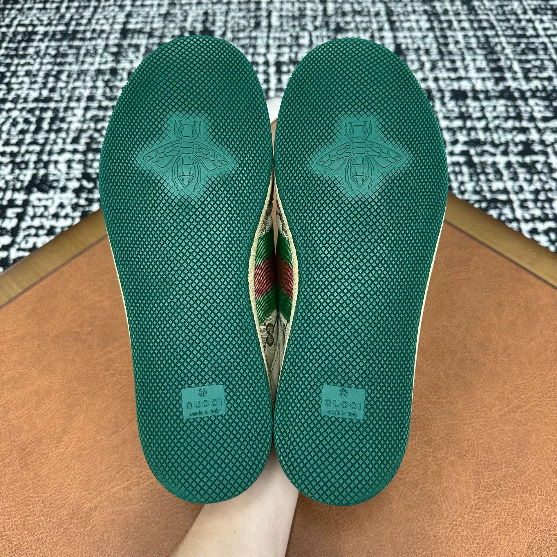 Gucci Gucci Green Lowtop Sneakers 9 Men Size US 9 / EU 42 - 8 Thumbnail