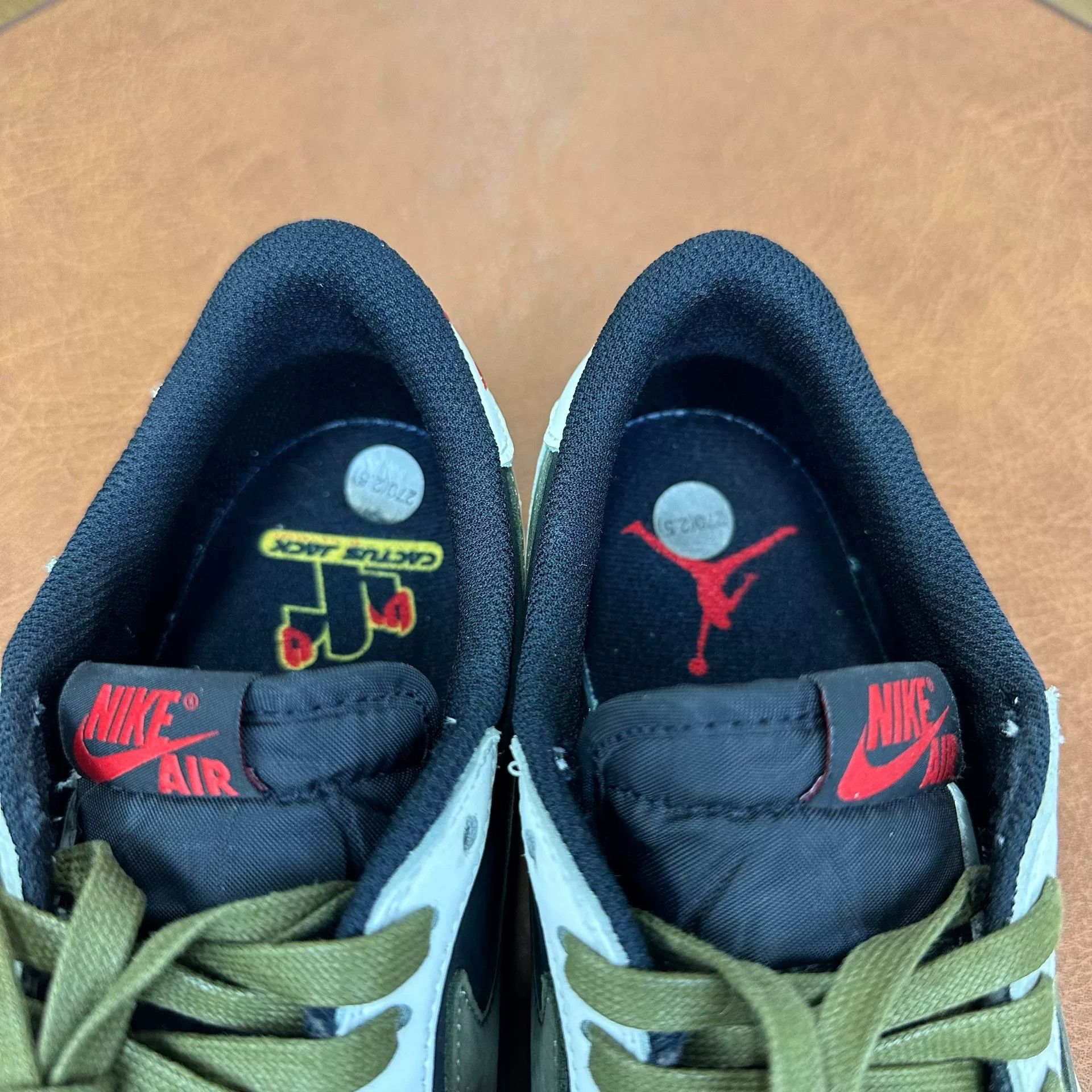 Nike Nike AJ1 Collab Lowtop Sneakers 9 Men Size US 9 / EU 42 - 6 Thumbnail