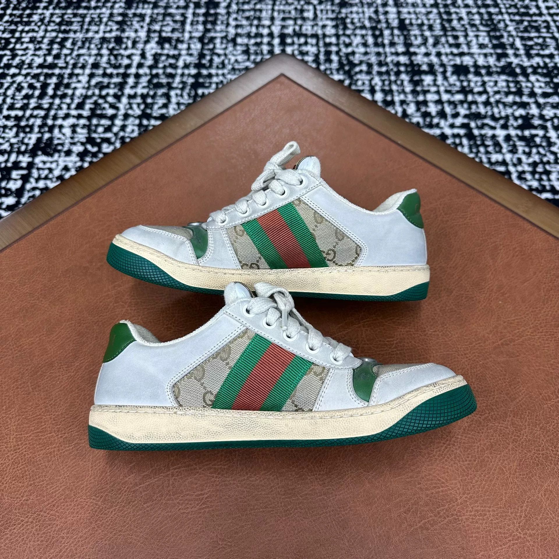 Gucci Gucci Green Lowtop Sneakers it_36 Women Size US 6 / IT 36 - 7 Thumbnail