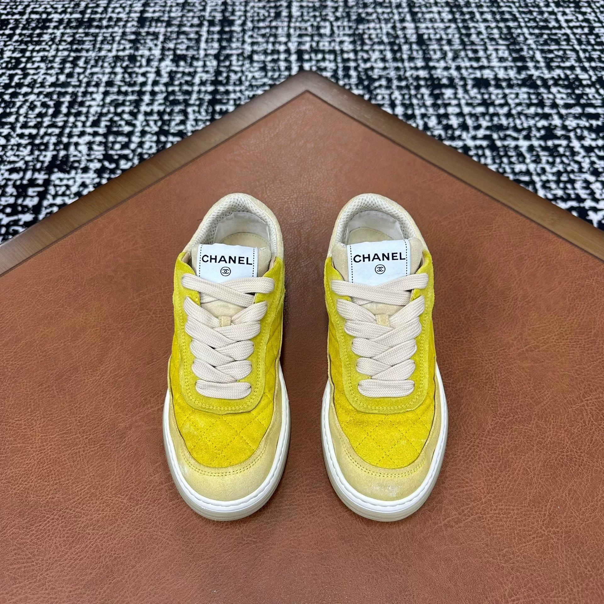 Chanel Chanel Yellow Lowtop Sneakers it_37 Women Size US 7 / IT 37 - 2 Thumbnail