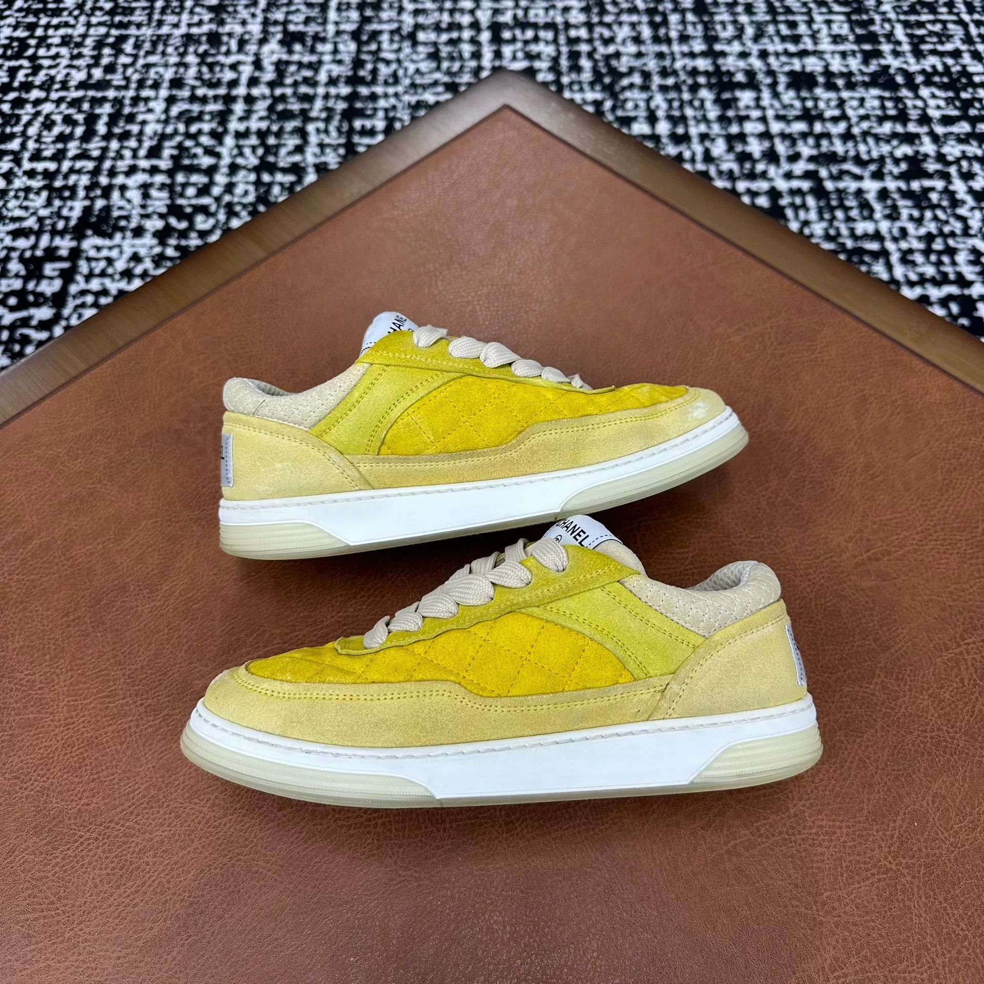 Chanel Chanel Yellow Lowtop Sneakers it_37 Women Size US 7 / IT 37 - 5 Thumbnail