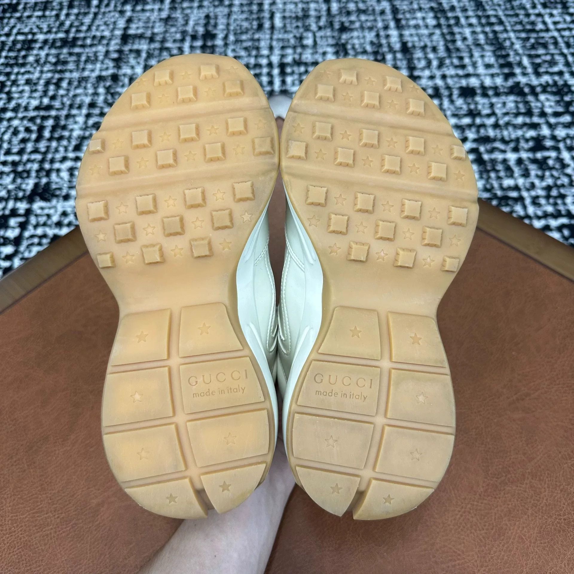 Gucci Gucci Printed Lowtop Sneakers it_36 Women Size US 6 / IT 36 - 8 Thumbnail