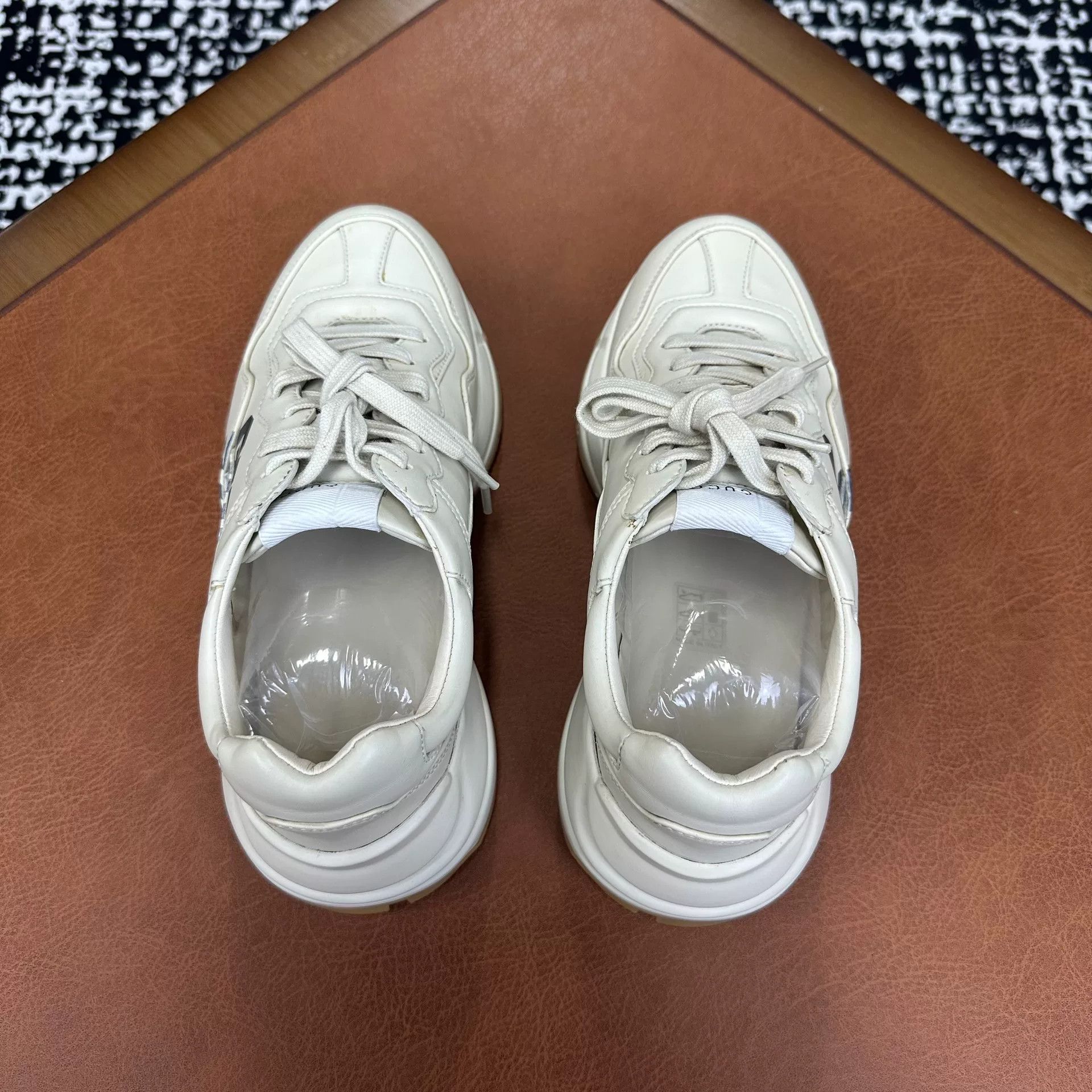 Gucci Gucci Printed Lowtop Sneakers it_36 Women Size US 6 / IT 36 - 5 Thumbnail