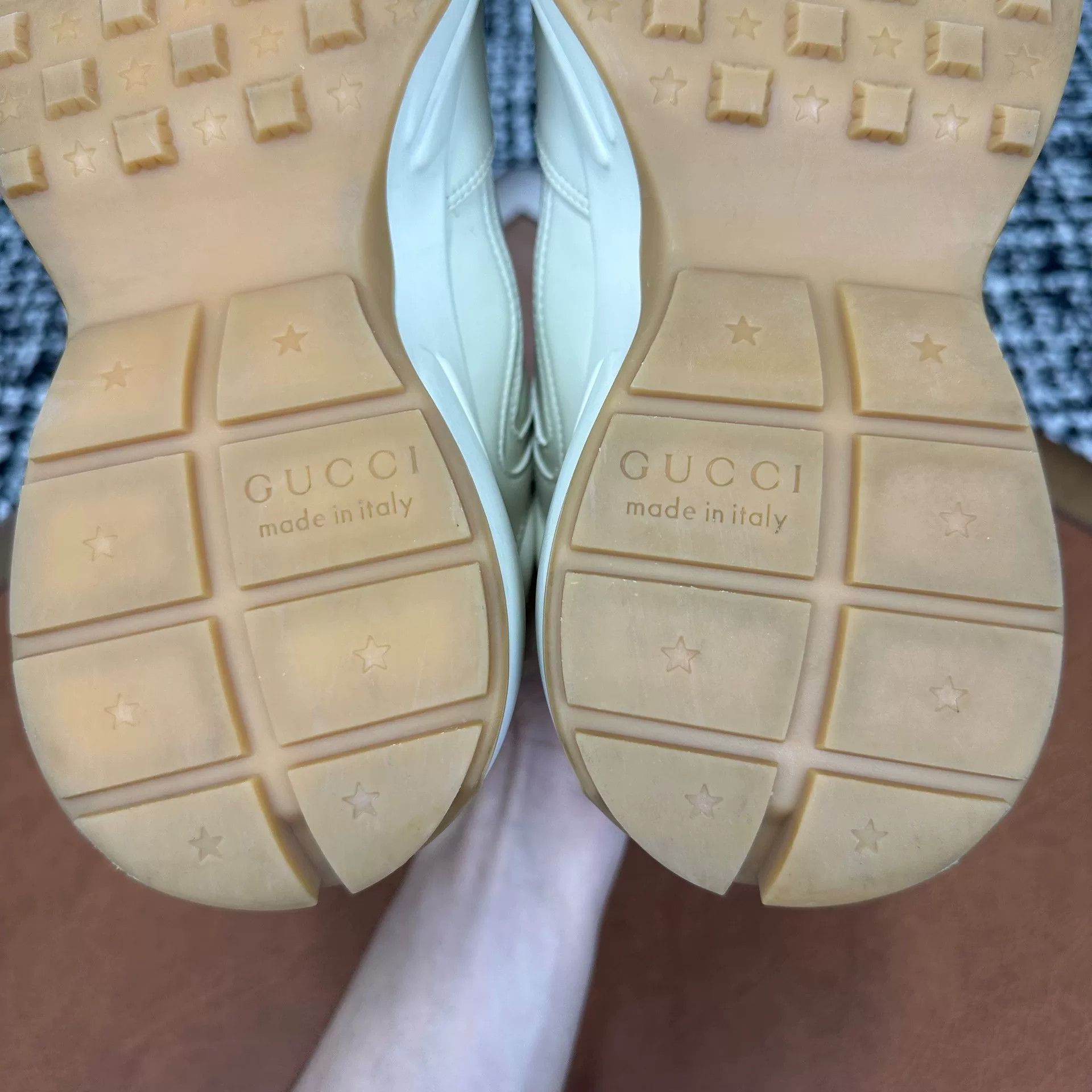 Gucci Gucci Printed Lowtop Sneakers it_36 Women Size US 6 / IT 36 - 9 Thumbnail