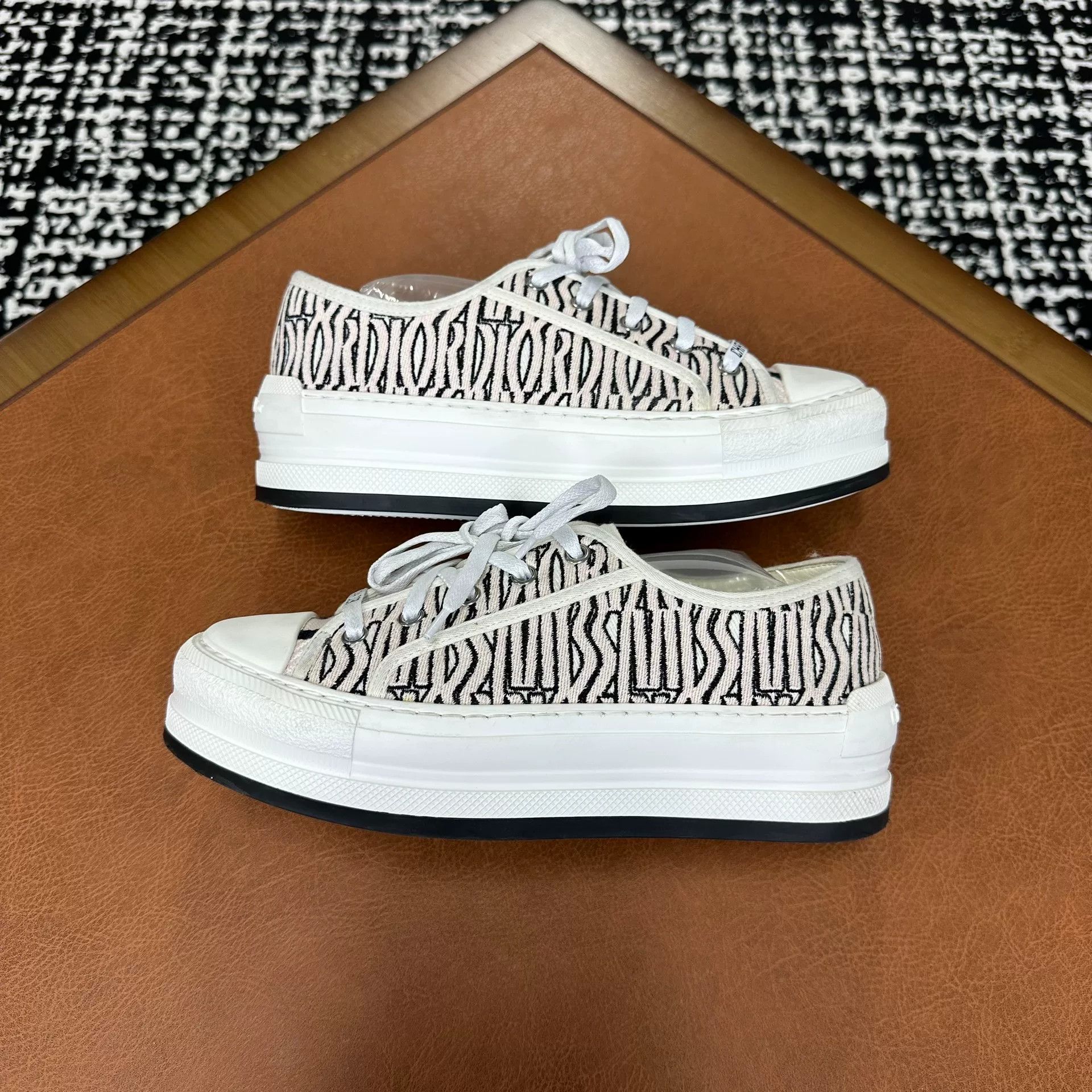 Dior Dior Lowtop Sneakers it_37 Women Size US 7 / IT 37 - 5 Thumbnail