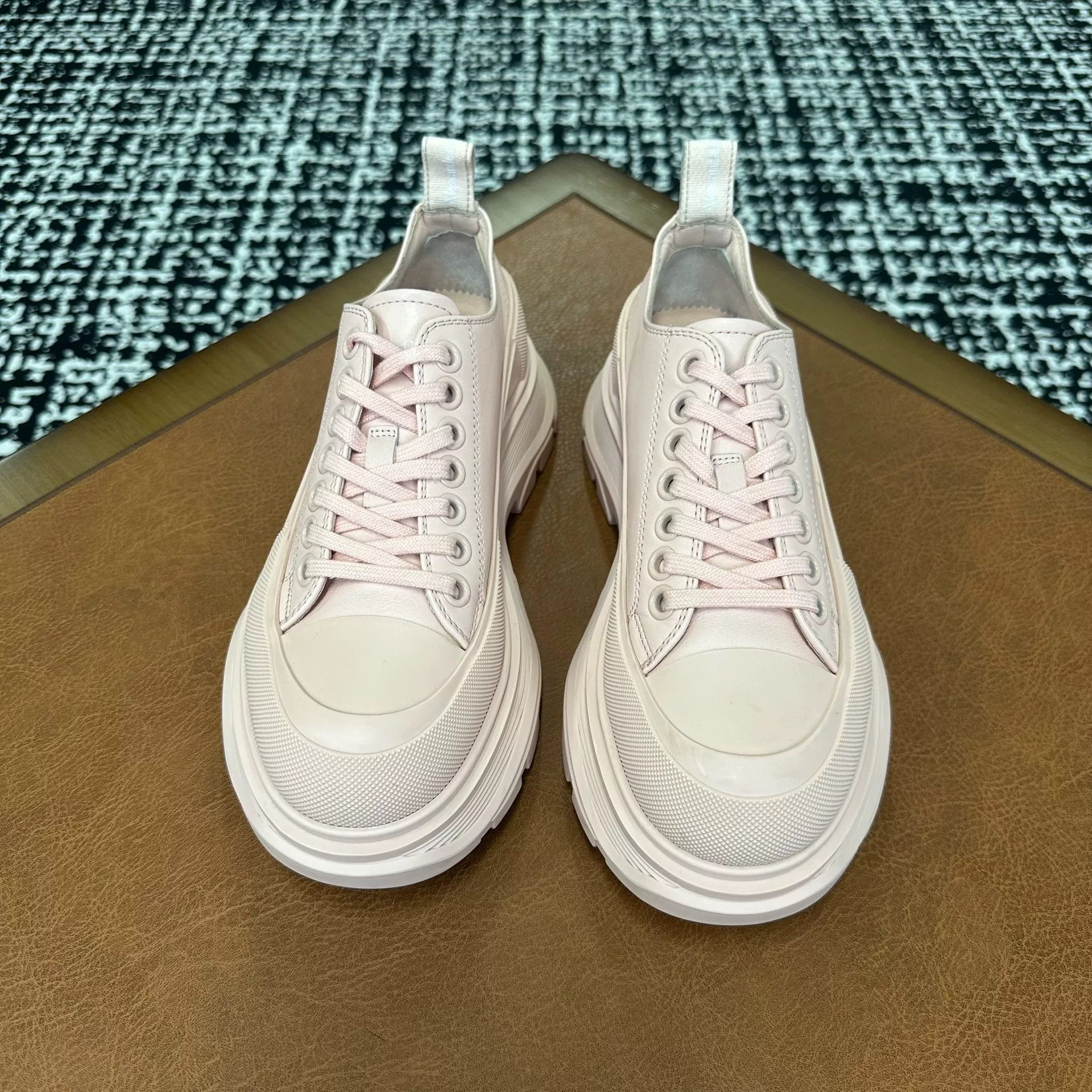 Alexander McQueen Alexander McQueen Leather Pink Boots it_37 Women Size US 7 / IT 37 - 2 Thumbnail