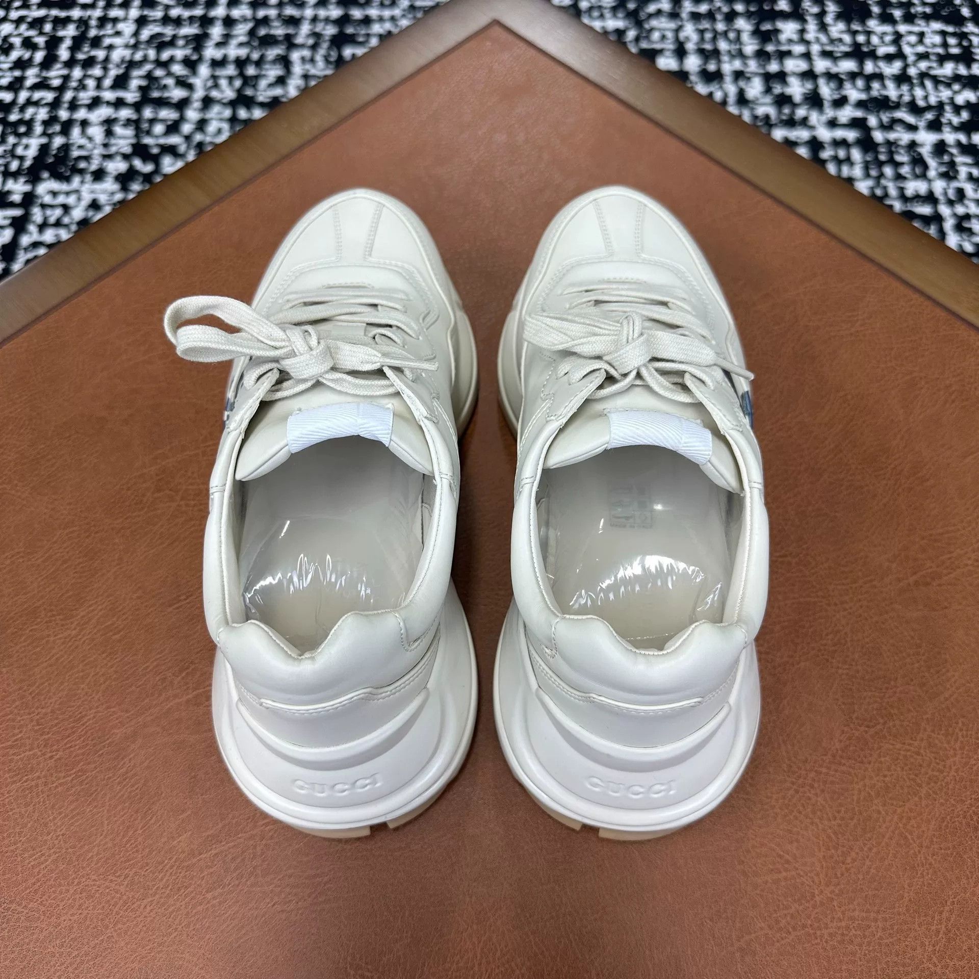 Gucci Gucci Printed Lowtop Sneakers it_38-5 Women Size US 8.5 / IT 38.5 - 3 Thumbnail