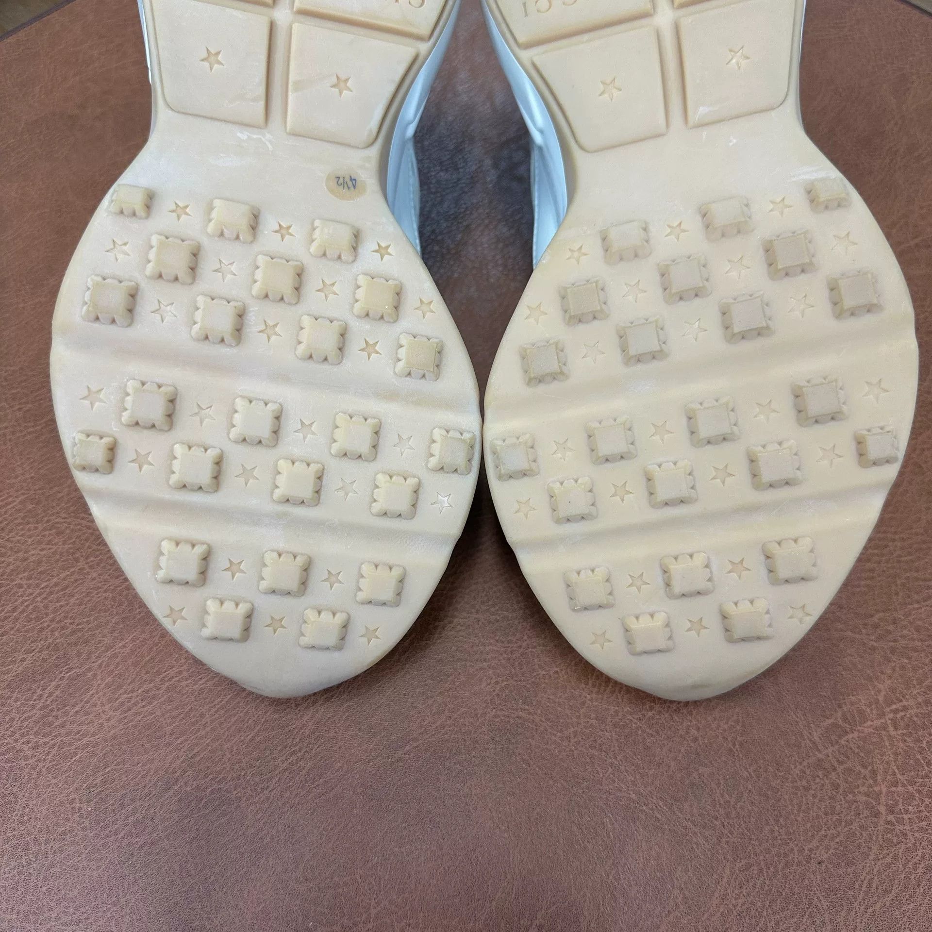 Gucci Gucci Printed Lowtop Sneakers it_38-5 Women Size US 8.5 / IT 38.5 - 9 Thumbnail