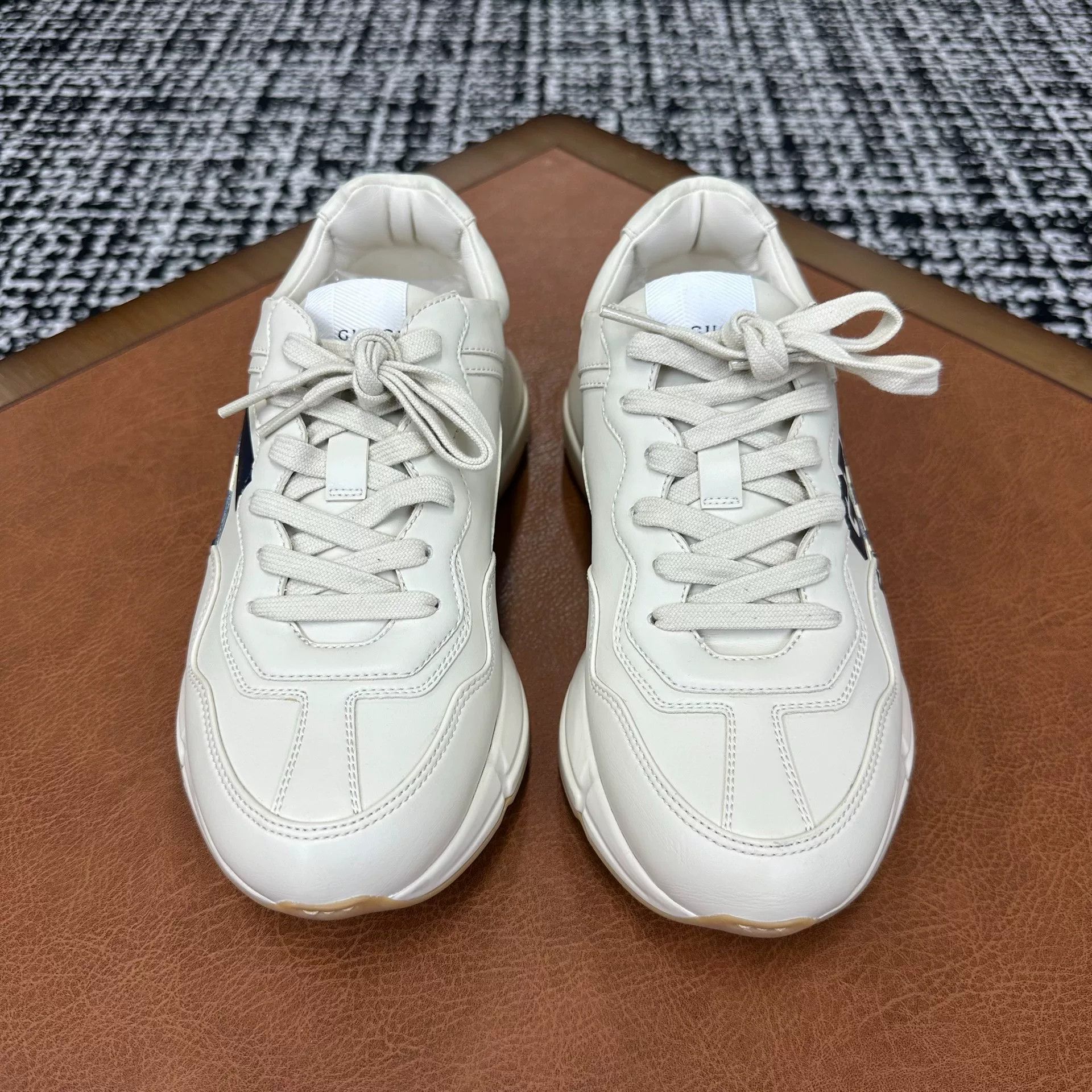 Gucci Gucci Printed Lowtop Sneakers it_38-5 Women Size US 8.5 / IT 38.5 - 2 Thumbnail