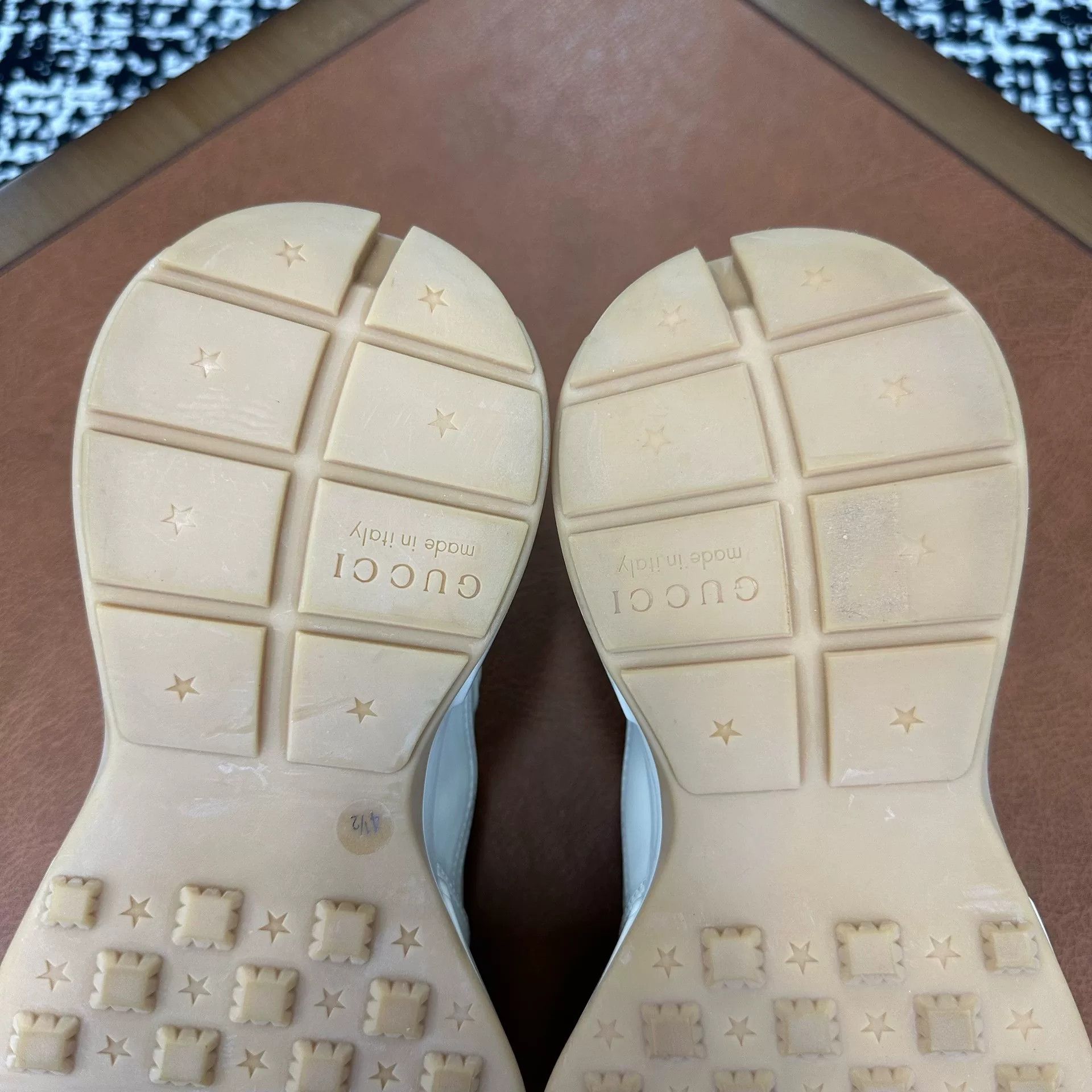 Gucci Gucci Printed Lowtop Sneakers it_38-5 Women Size US 8.5 / IT 38.5 - 8 Thumbnail