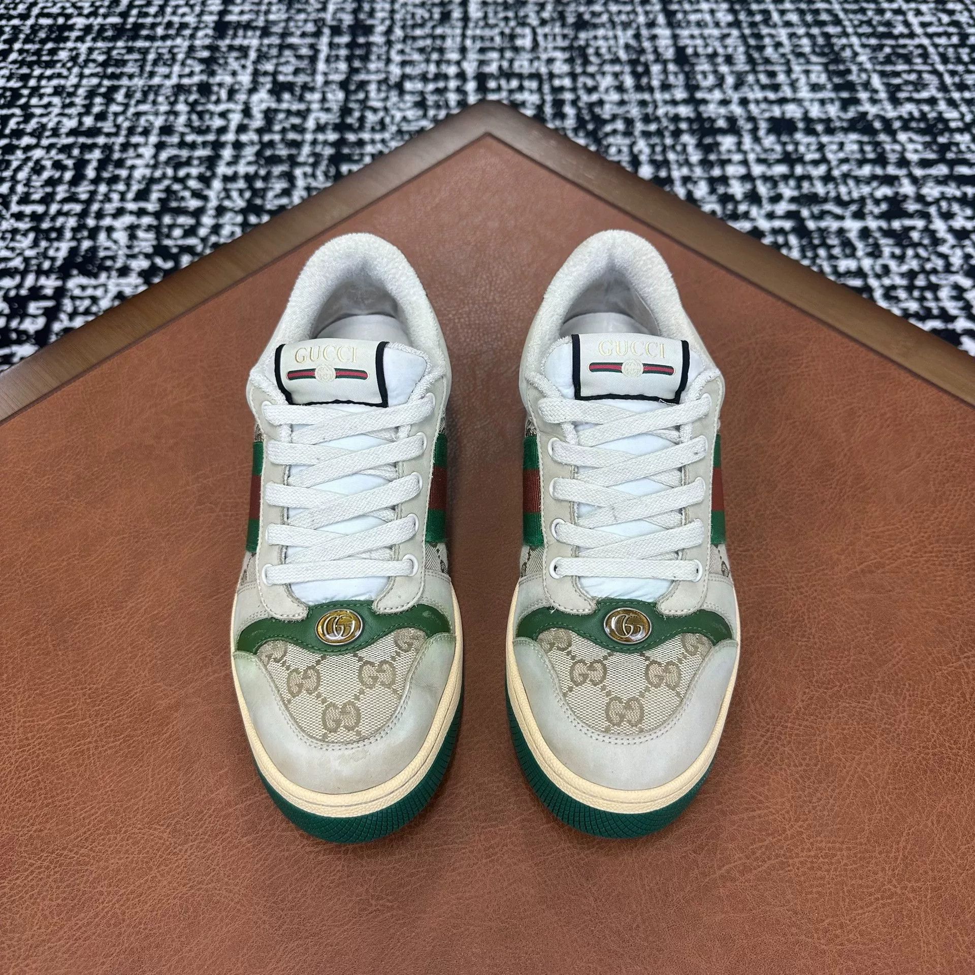 Gucci Gucci Green Lowtop Sneakers 8 Men Size US 8 / EU 41 - 2 Thumbnail