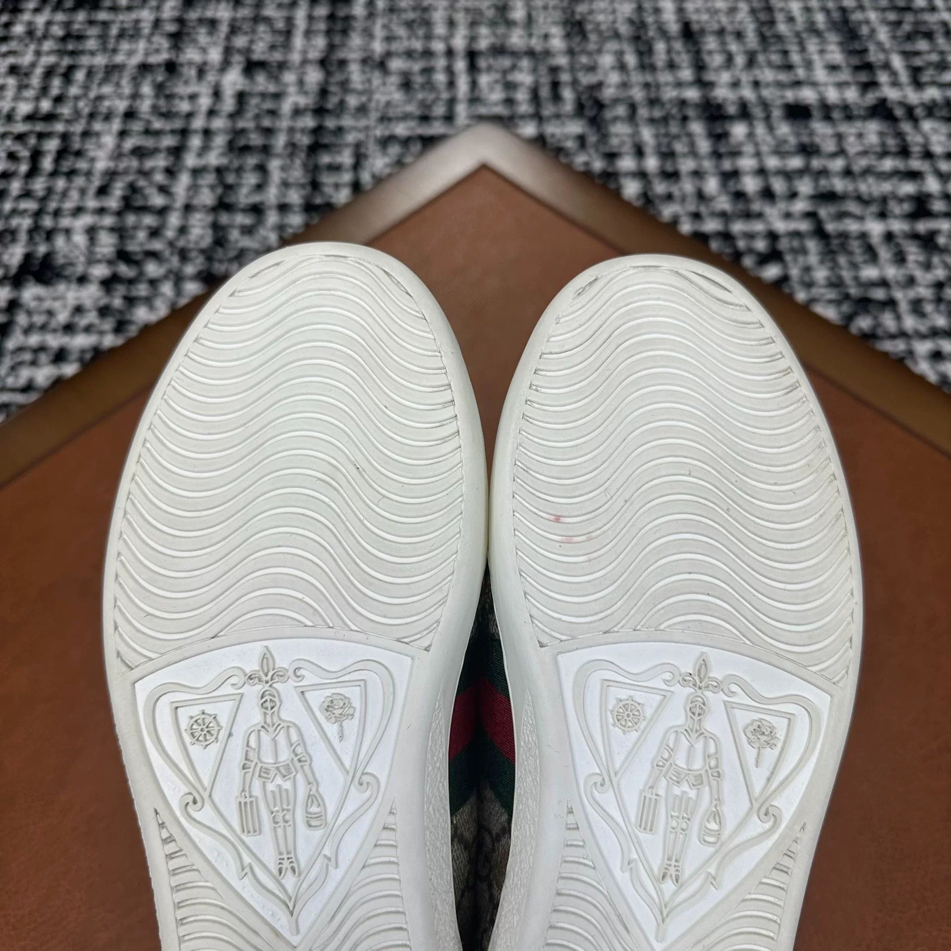Gucci Gucci Brown Lowtop Sneakers it_35 Women Size US 5 / IT 35 - 8 Thumbnail