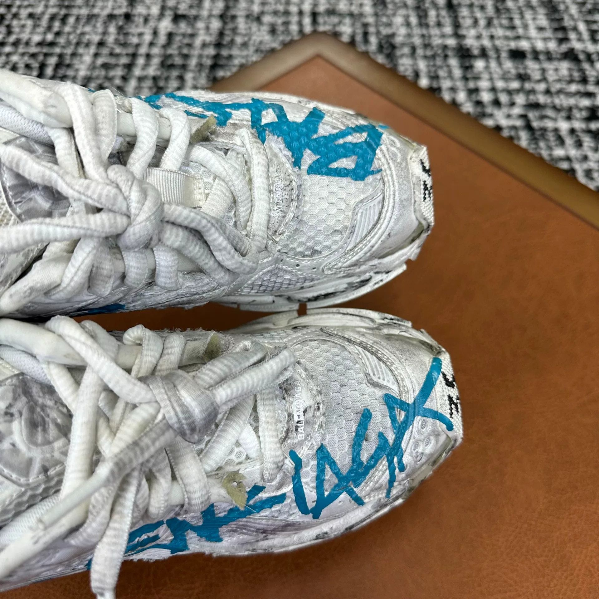 Balenciaga Balenciaga Running Blue Lowtop Sneakers it_35 Women Size US 5 / IT 35 - 4 Thumbnail