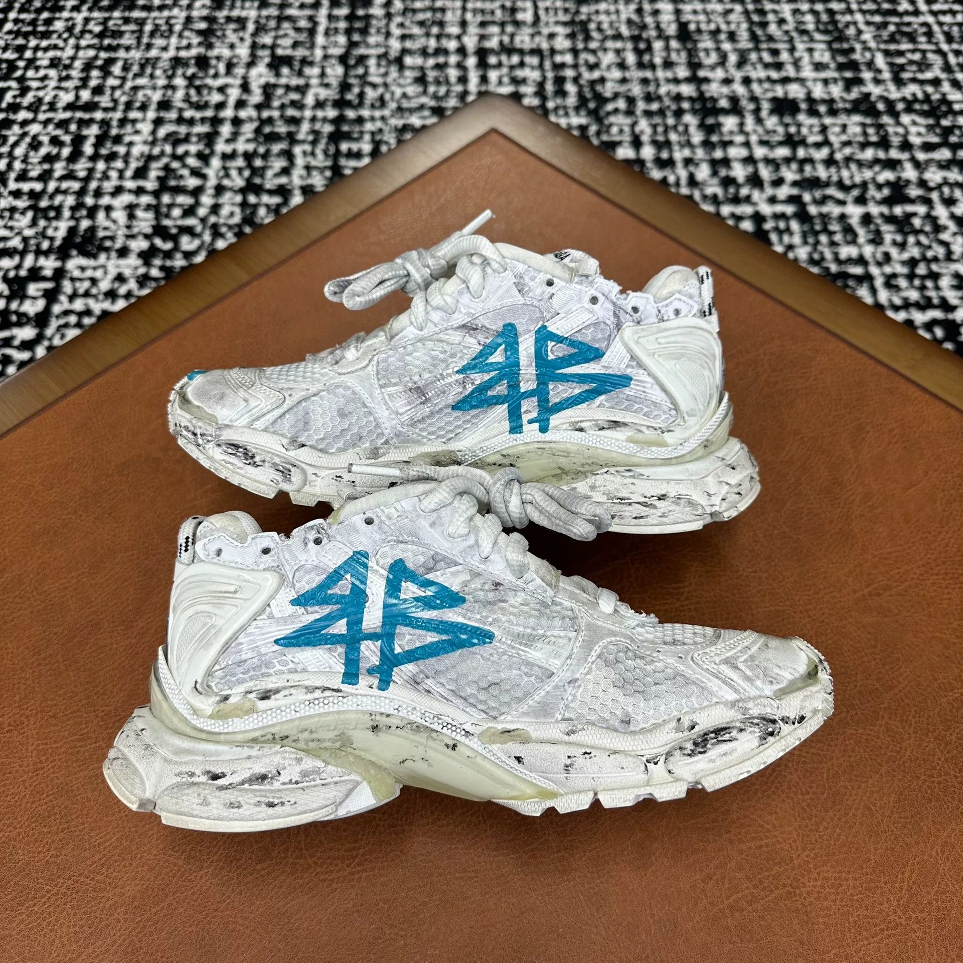 Balenciaga Balenciaga Running Blue Lowtop Sneakers it_35 Women Size US 5 / IT 35 - 7 Thumbnail
