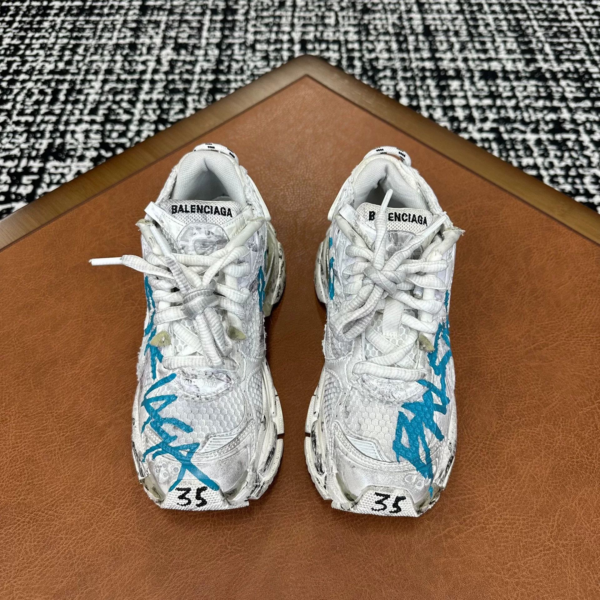 Balenciaga Balenciaga Running Blue Lowtop Sneakers it_35 Women Size US 5 / IT 35 - 2 Thumbnail