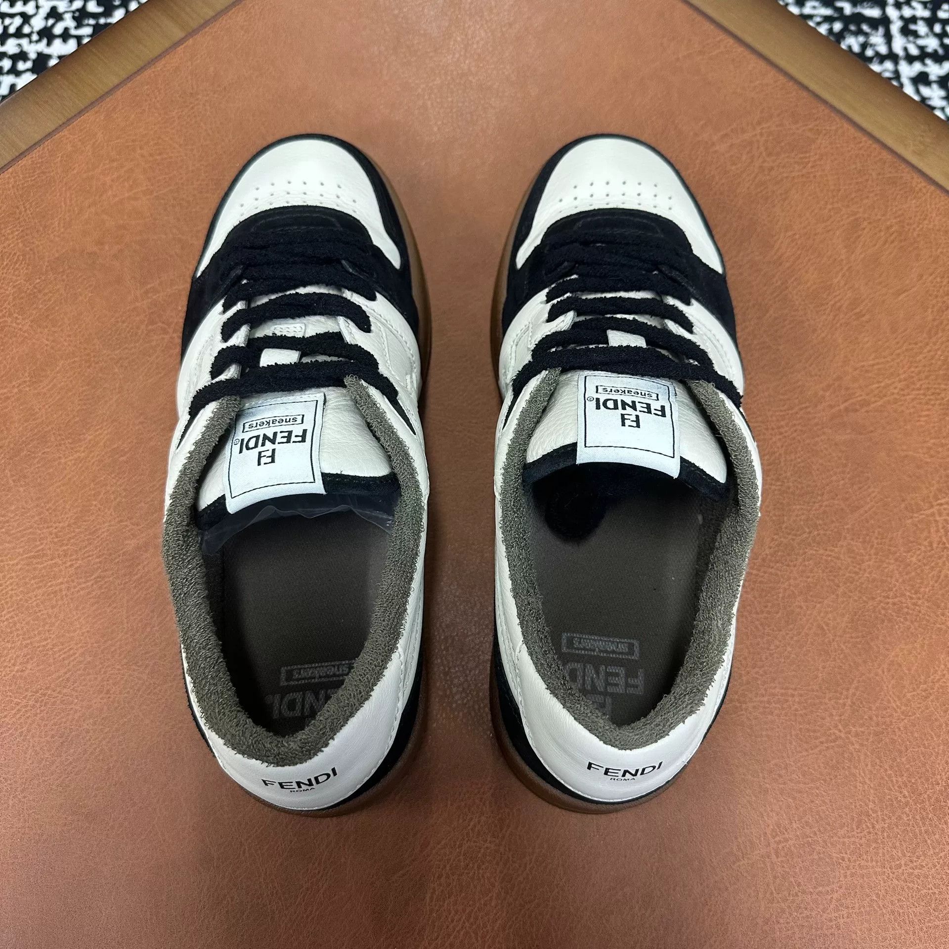 Fendi Fendi Black Lowtop Sneakers 10 Men Size US 10 / EU 43 - 4 Thumbnail