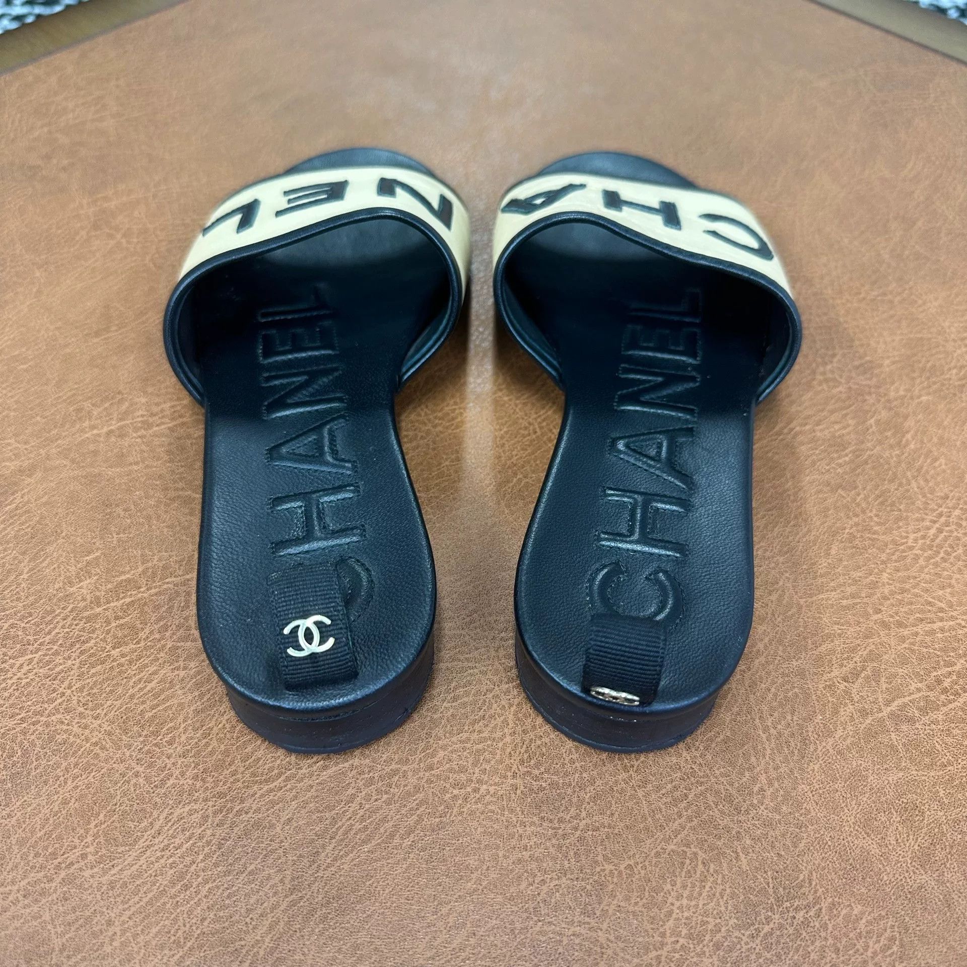 Chanel Chanel Retro Printed Black Sandals it_35-5 Women Size US 5.5 / IT 35.5 - 6 Thumbnail