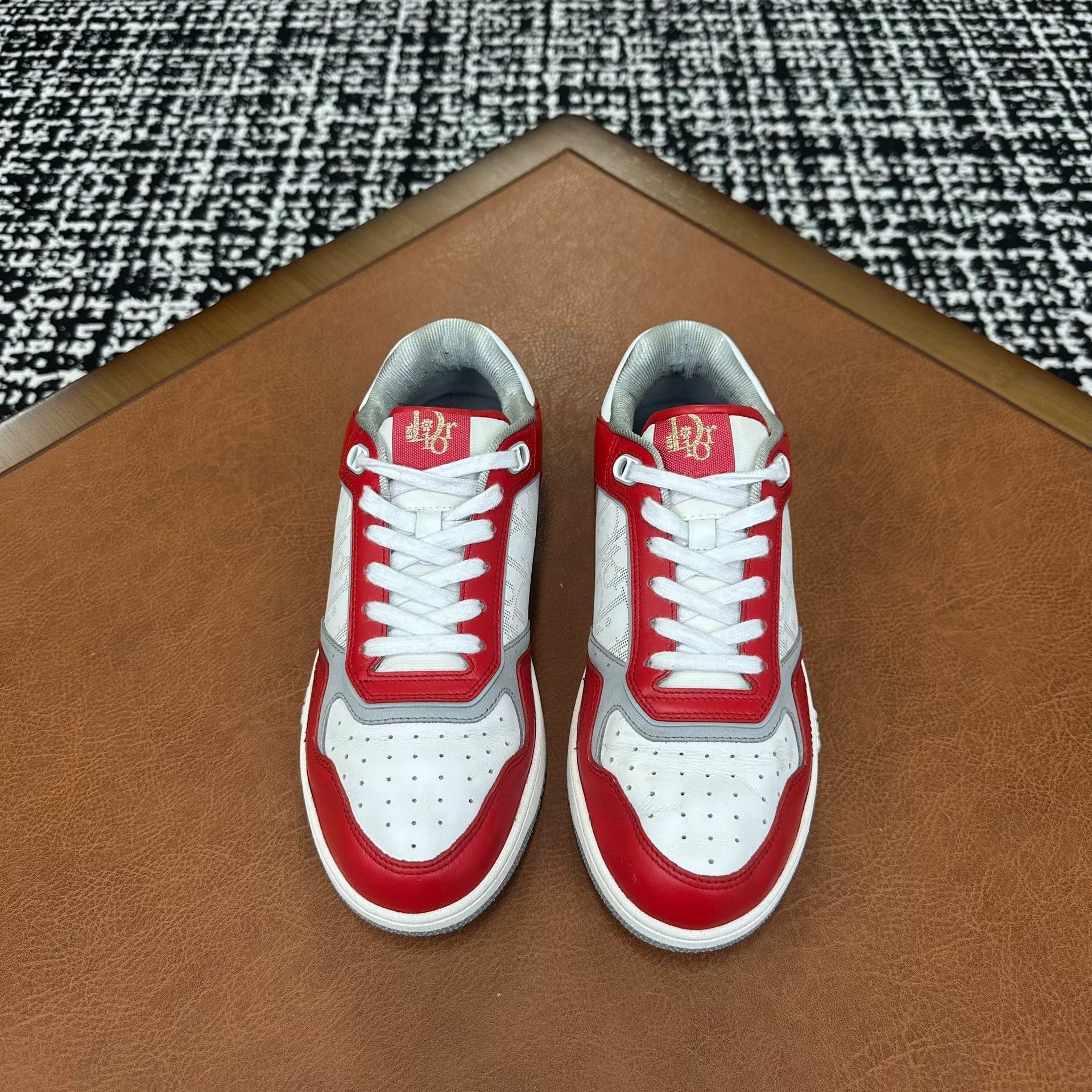 Dior Dior Limited Printed Red Lowtop Sneakers 7 Men Size US 7 / EU 40 - 2 Thumbnail