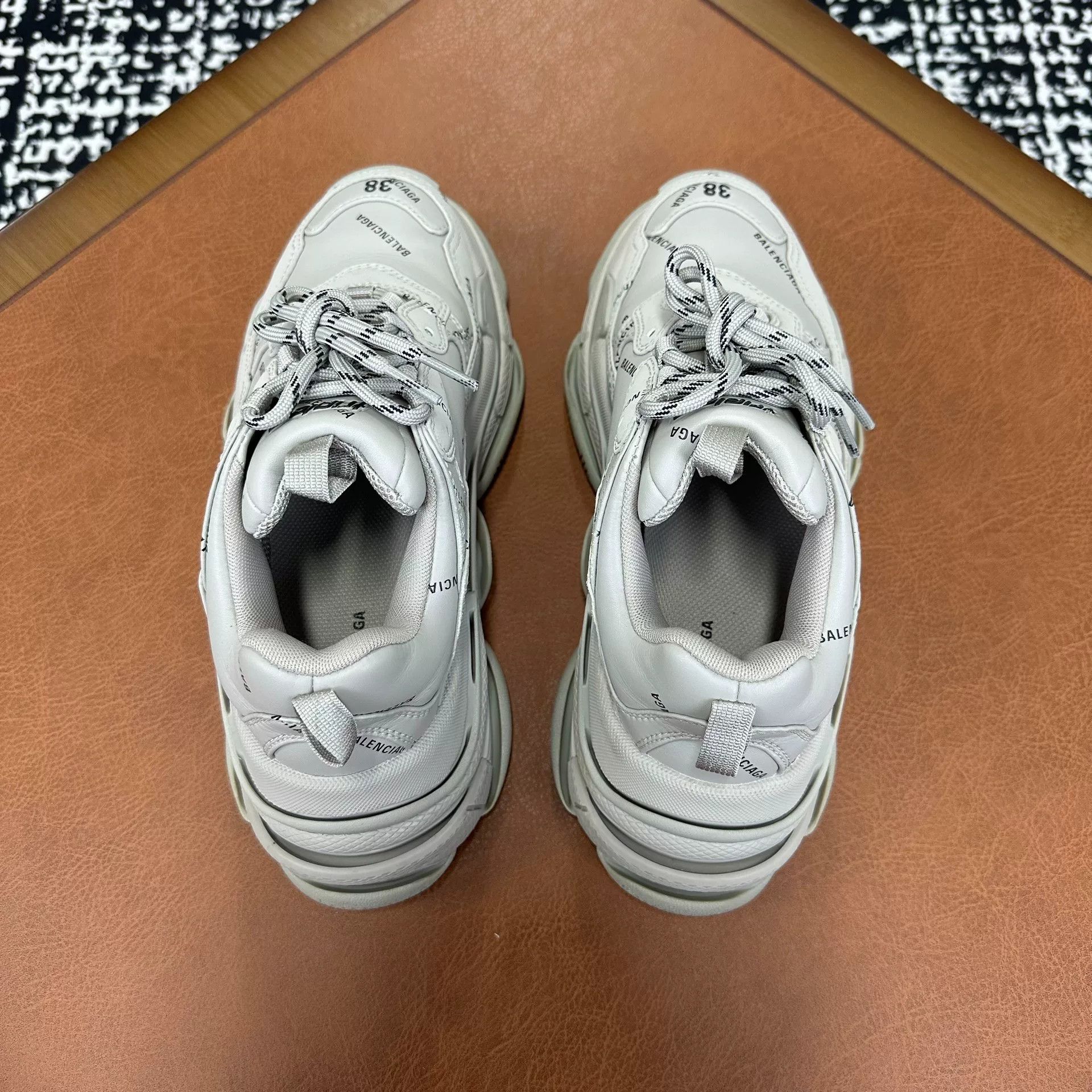 Balenciaga Balenciaga Lowtop Sneakers it_38 Women Size US 8 / IT 38 - 7 Thumbnail