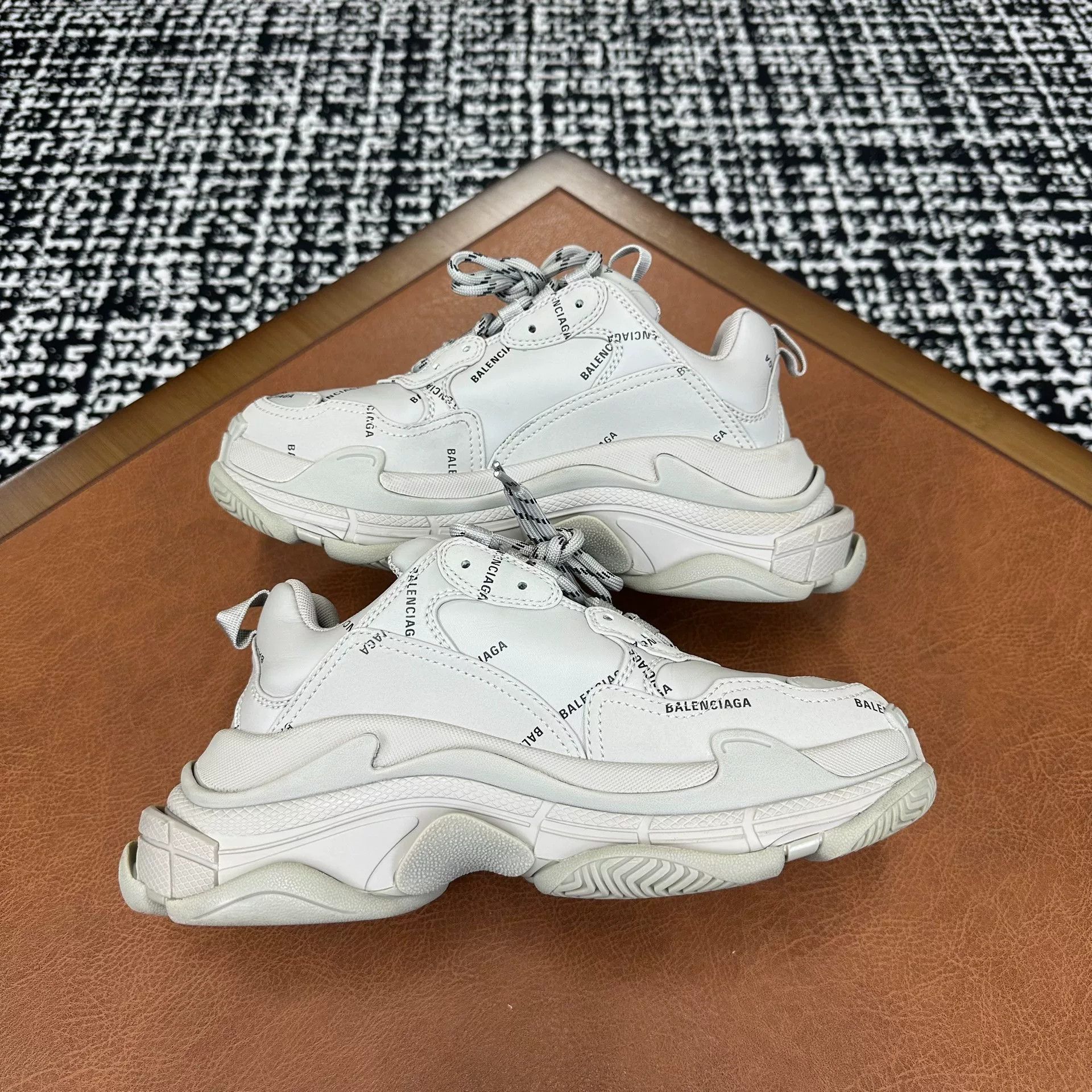 Balenciaga Balenciaga Lowtop Sneakers it_38 Women Size US 8 / IT 38 - 6 Thumbnail