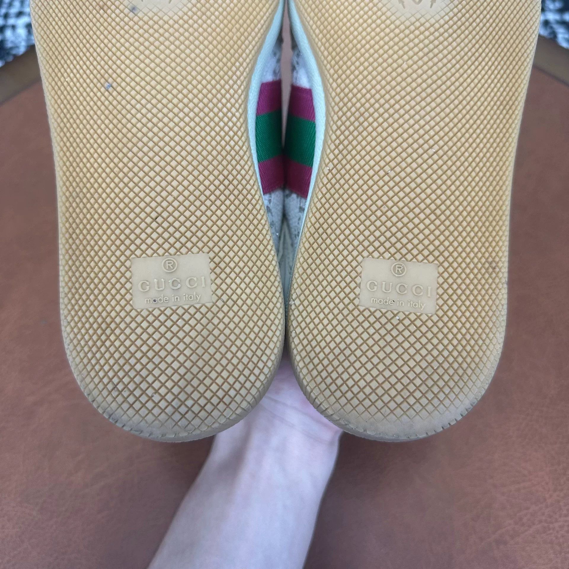 Gucci Gucci Beige Lowtop Sneakers it_35-5 Women Size US 5.5 / IT 35.5 - 9 Thumbnail