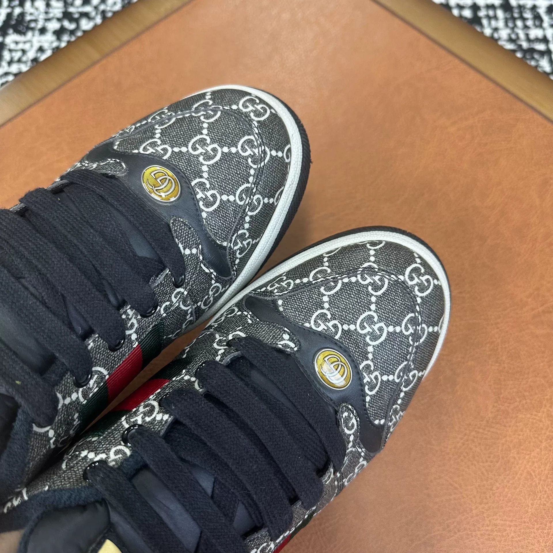 Gucci Gucci Gray Lowtop Sneakers 10 Men Size US 10 / EU 43 - 5 Thumbnail