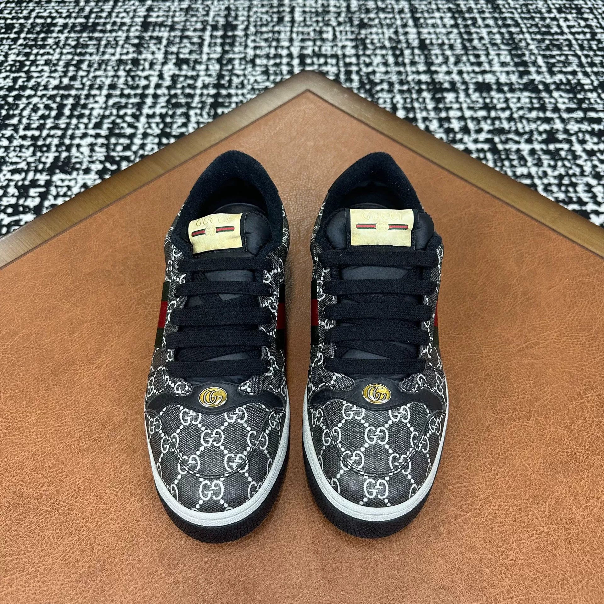 Gucci Gucci Gray Lowtop Sneakers 10 Men Size US 10 / EU 43 - 2 Thumbnail