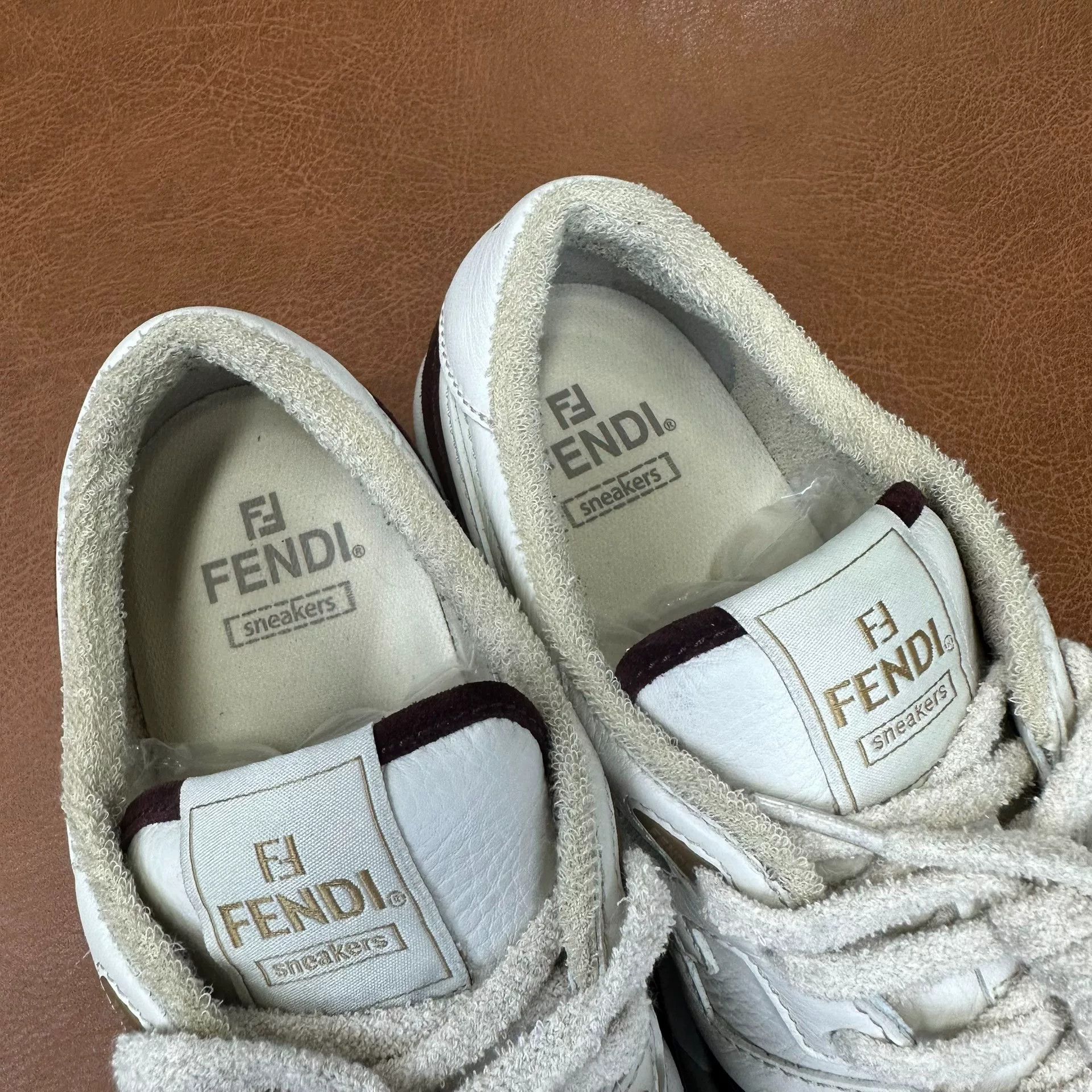 Fendi Fendi Red Lowtop Sneakers 8 Men Size US 8 / EU 41 - 8 Thumbnail