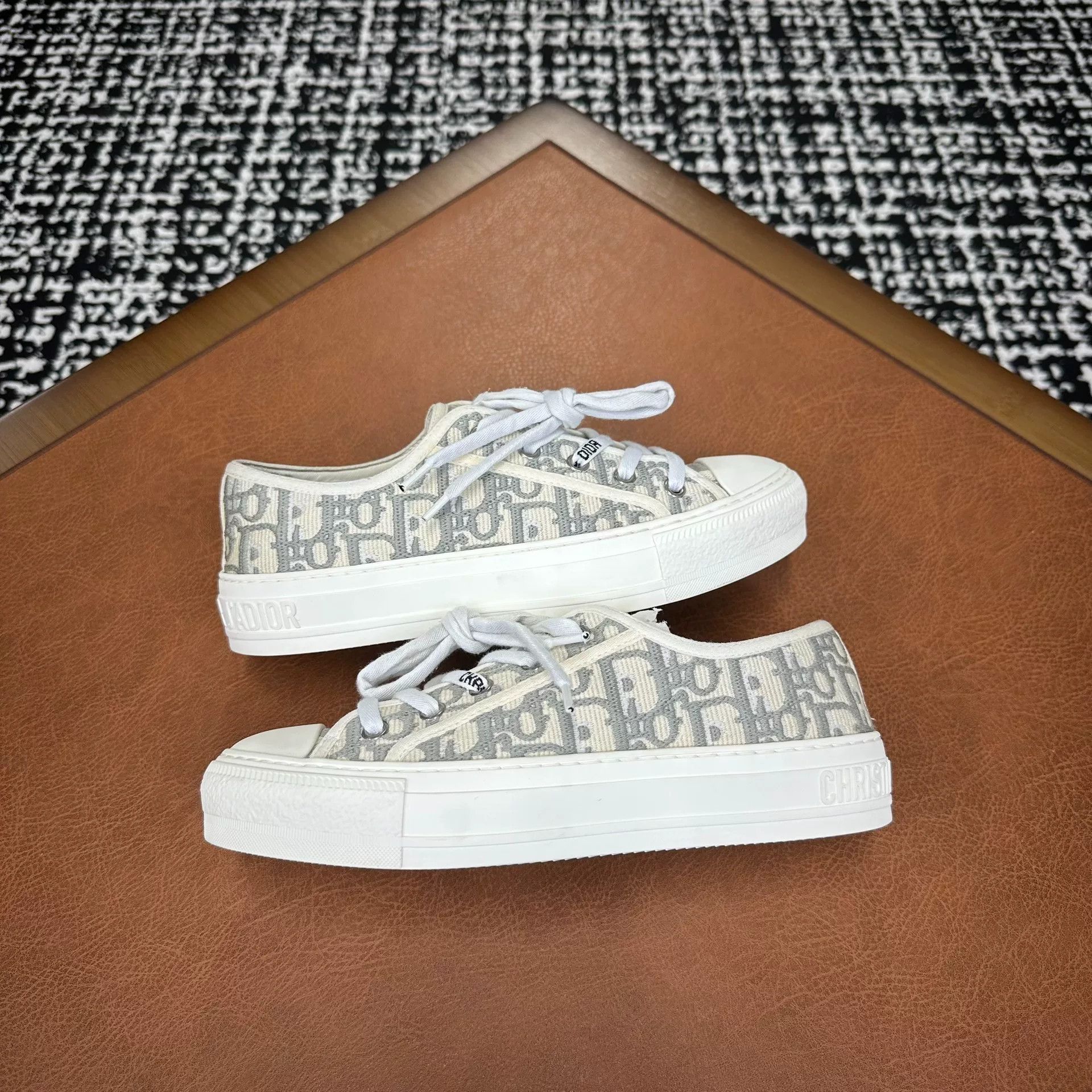 Dior Dior Gray Lowtop Sneakers it_36 Women Size US 6 / IT 36 - 6 Thumbnail