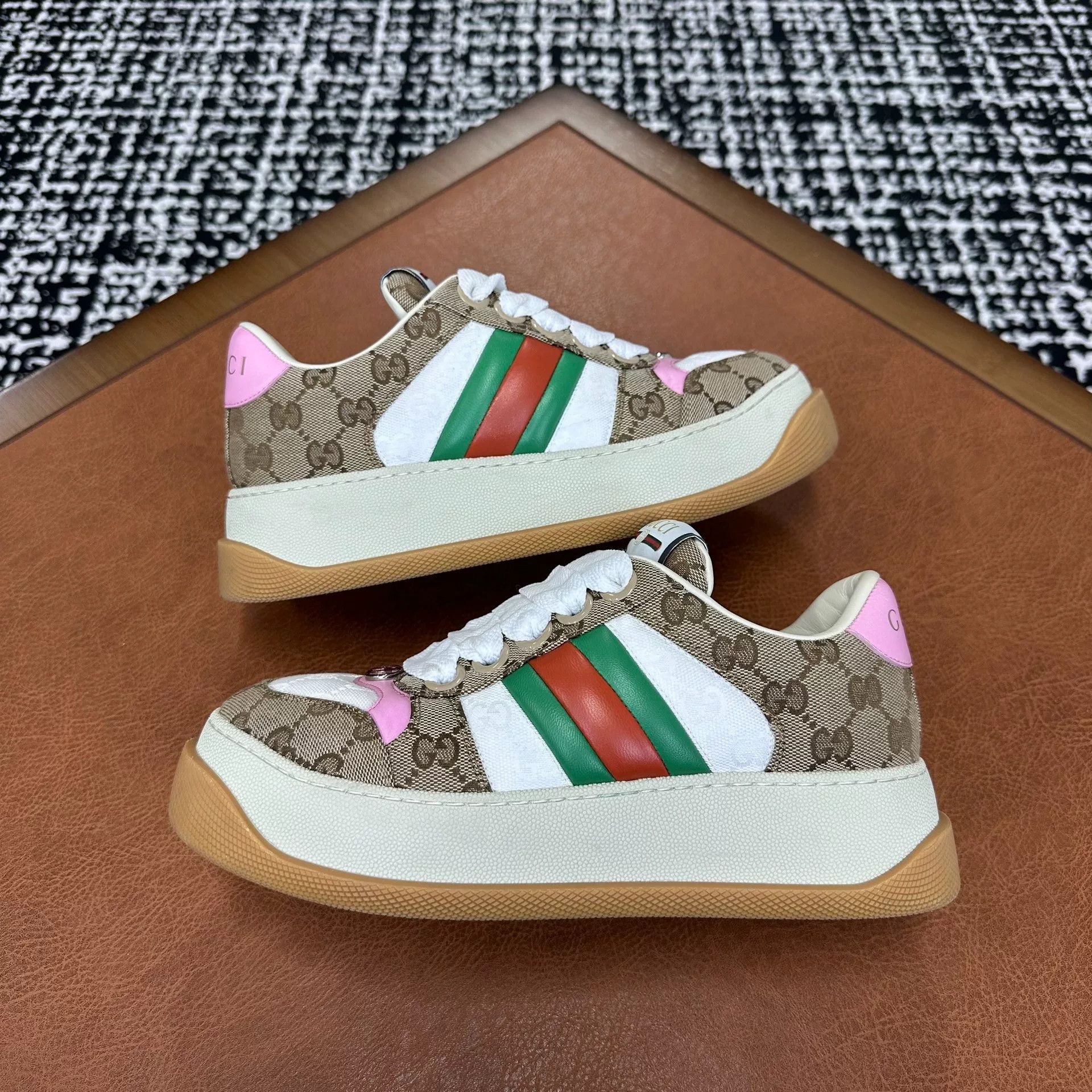 Gucci Gucci Brown Lowtop Sneakers it_37 Women Size US 7 / IT 37 - 6 Thumbnail