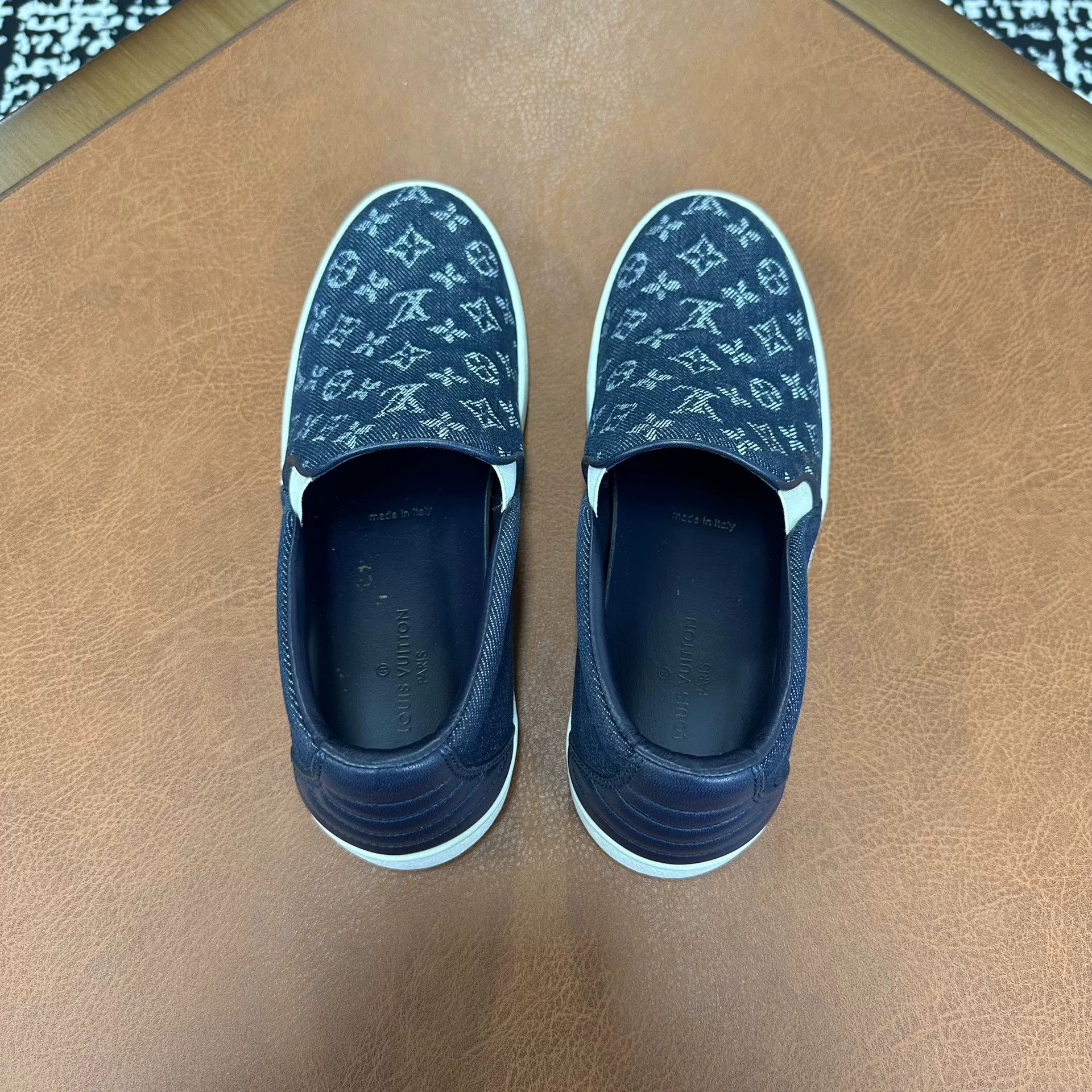 Louis Vuitton Louis Vuitton Canvas Denim Lowtop Sneakers it_37 Women Size US 7 / IT 37 - 3 Thumbnail