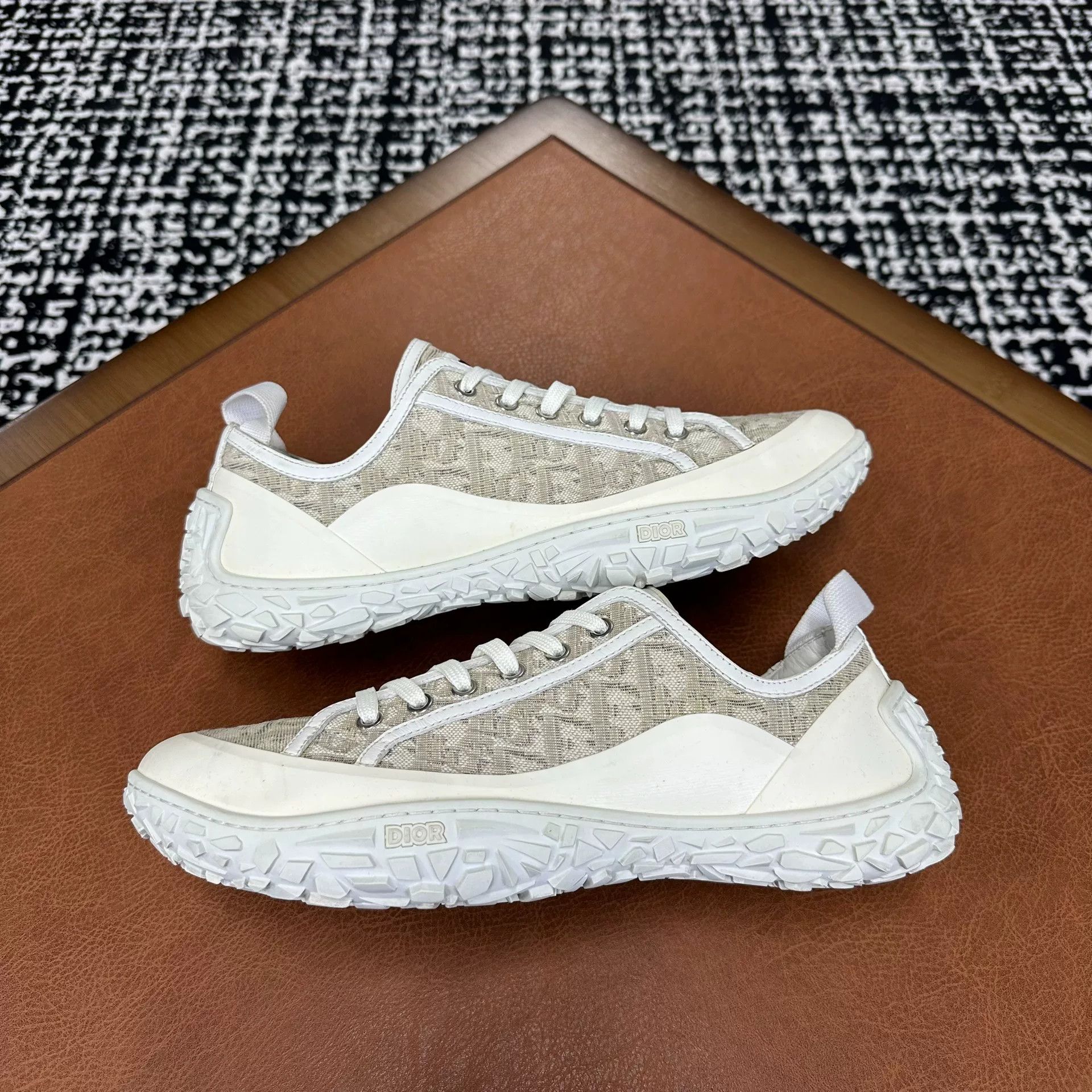 Dior Dior Casual White Lowtop Sneakers 10 Men Size US 10 / EU 43 - 6 Thumbnail