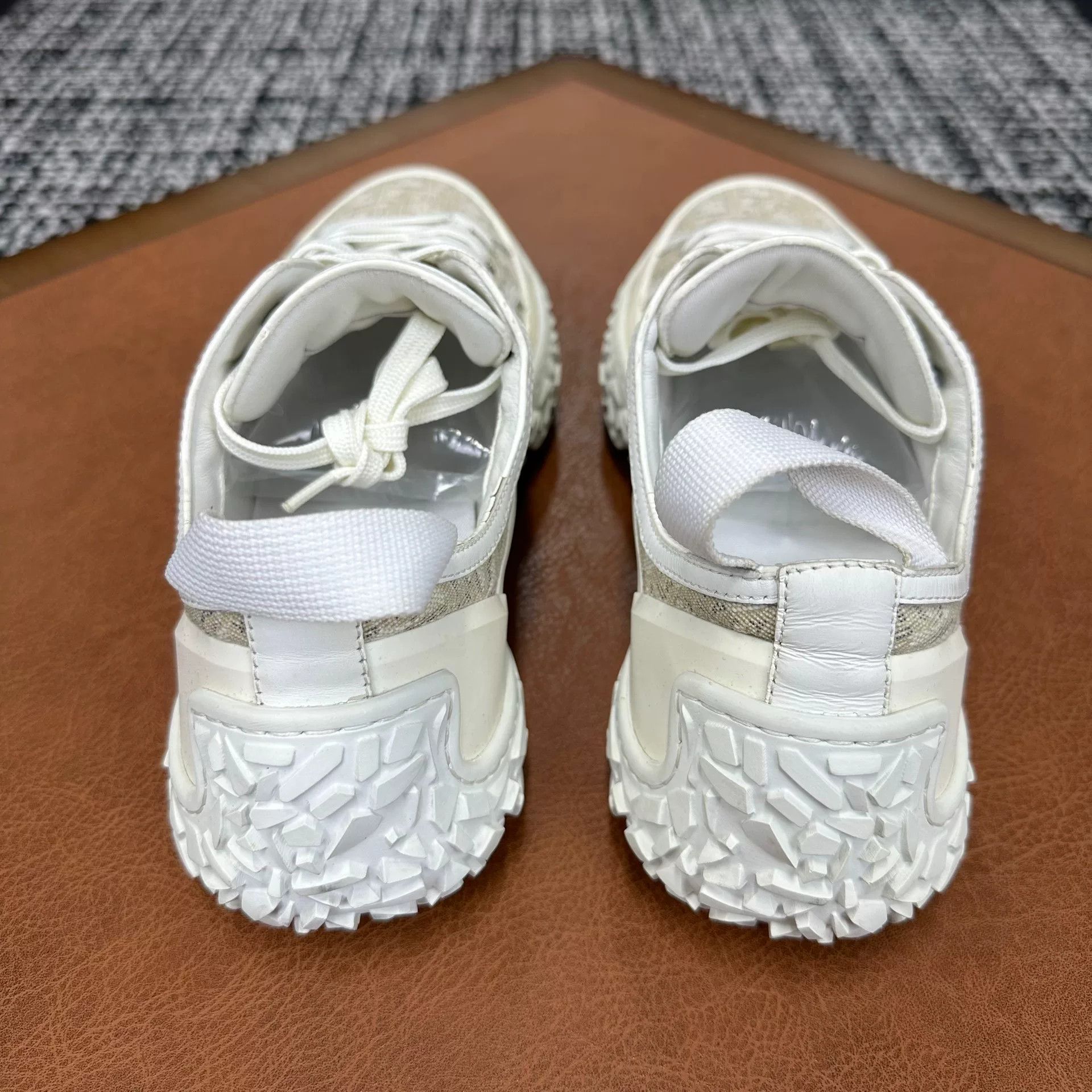 Dior Dior Casual White Lowtop Sneakers 10 Men Size US 10 / EU 43 - 3 Thumbnail