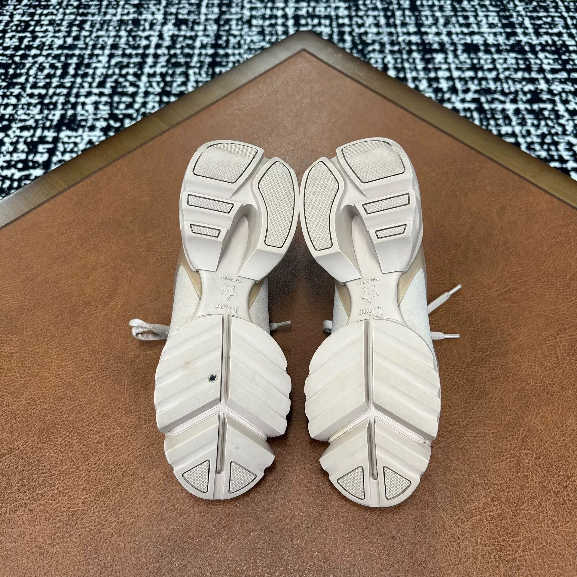 Dior Dior Lowtop Sneakers it_36 Women Size US 6 / IT 36 - 8 Thumbnail