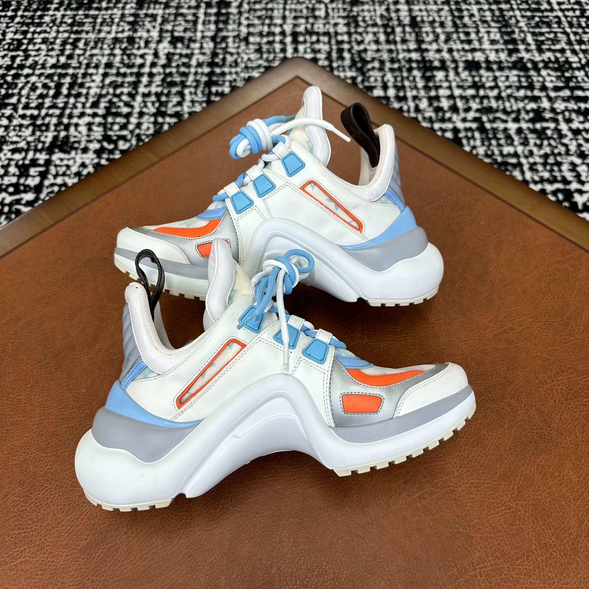 Louis Vuitton Louis Vuitton Lowtop Sneakers it_36 Women Size US 6 / IT 36 - 5 Thumbnail