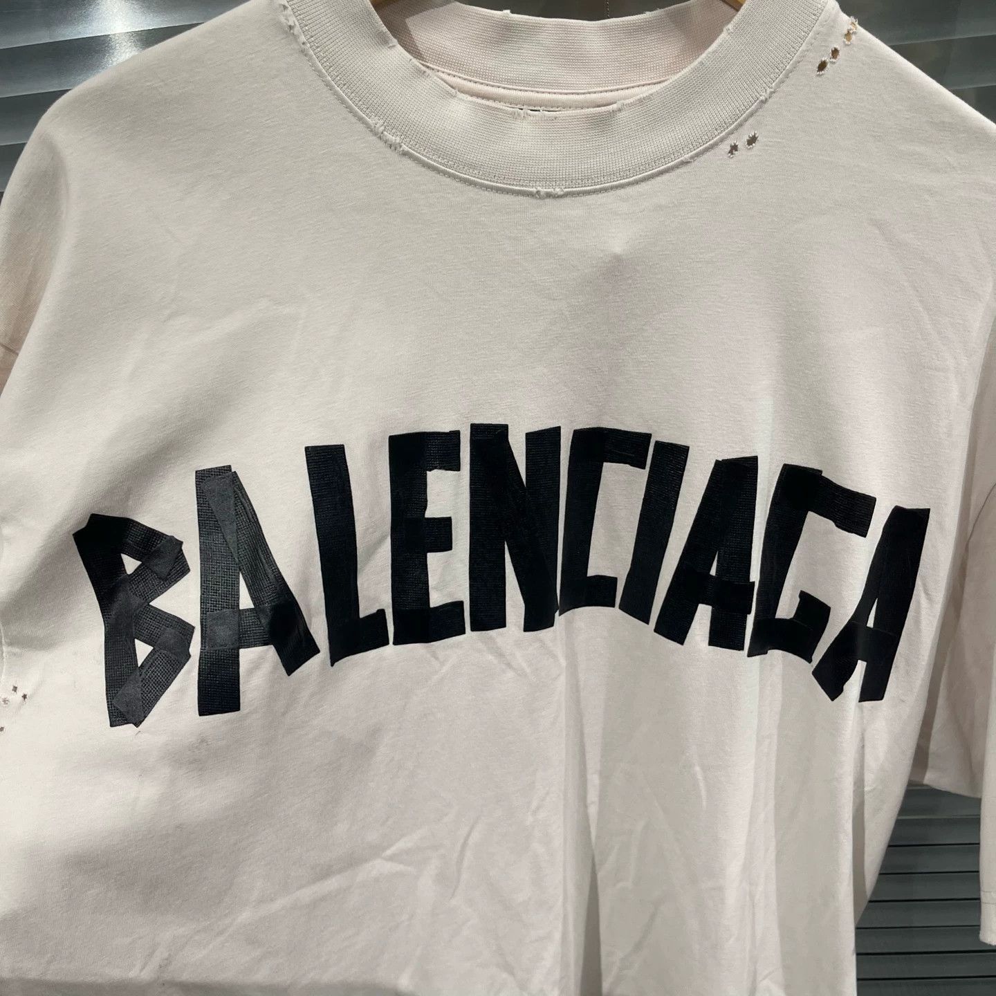 Balenciaga Bold Print Short Sleeve T-Shirt Size US S / EU 44-46 / 1 - 4 Thumbnail