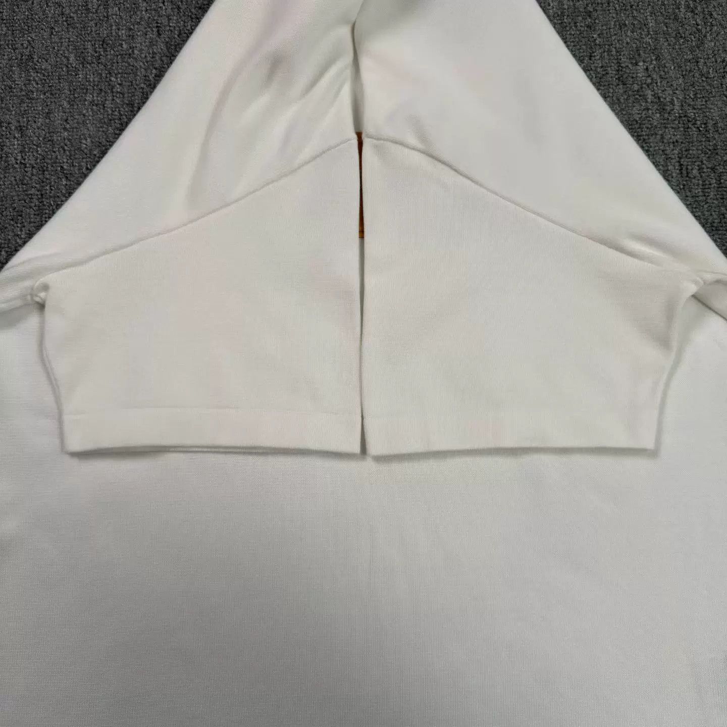 Louis Vuitton LV White Knitted Short-Sleeve Top Size US M / EU 48-50 / 2 - 4 Thumbnail