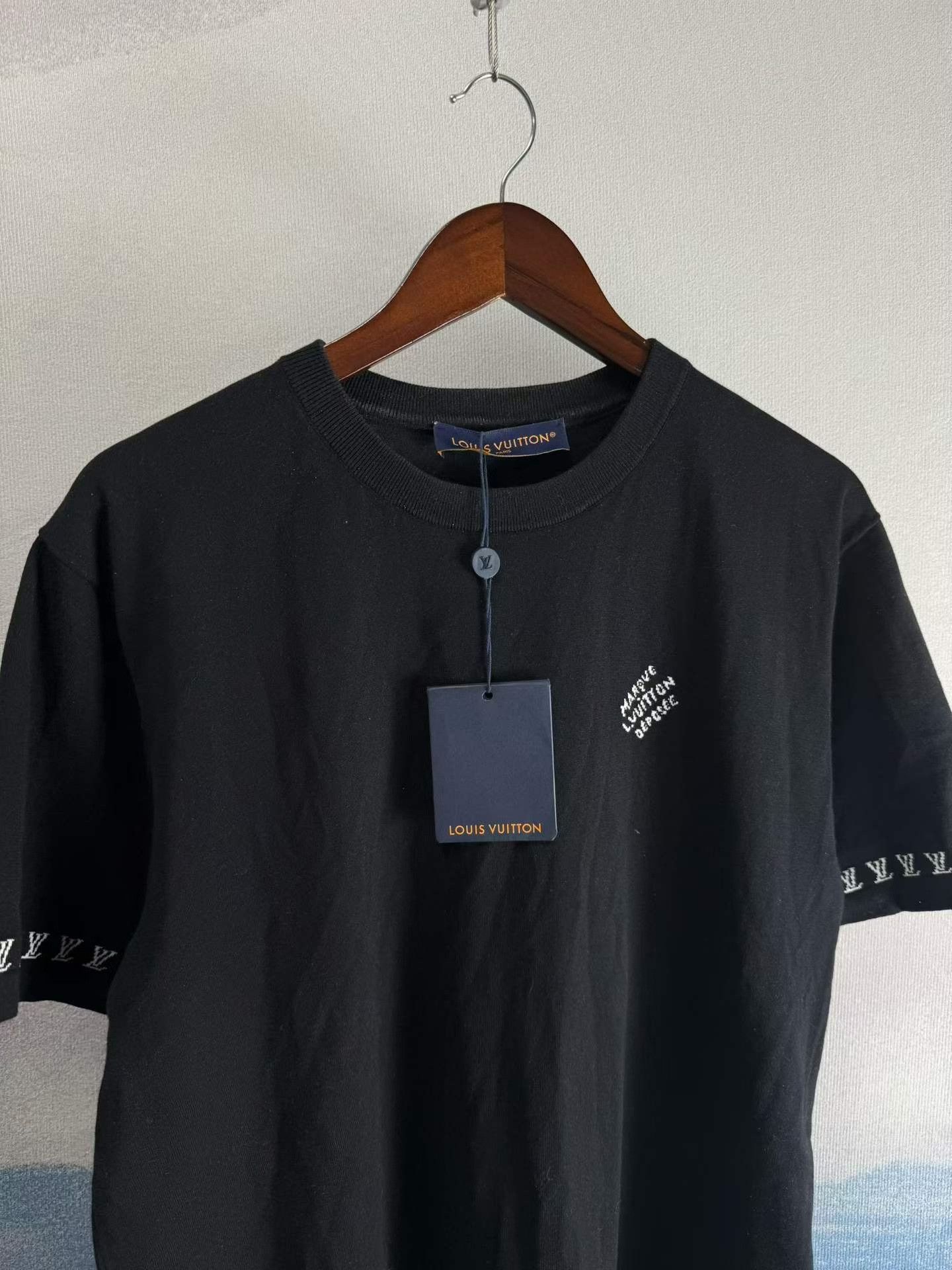 Louis Vuitton Louis Vuitton SS24 Black Knit Short-Sleeve Top Size US L / EU 52-54 / 3 - 2 Thumbnail