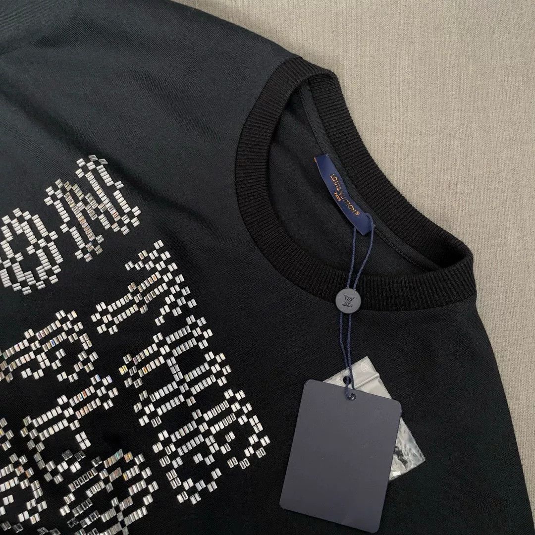 Louis Vuitton LV Rhinestone Letter Round Neck Sweater Size US XL / EU 56 / 4 - 9 Thumbnail