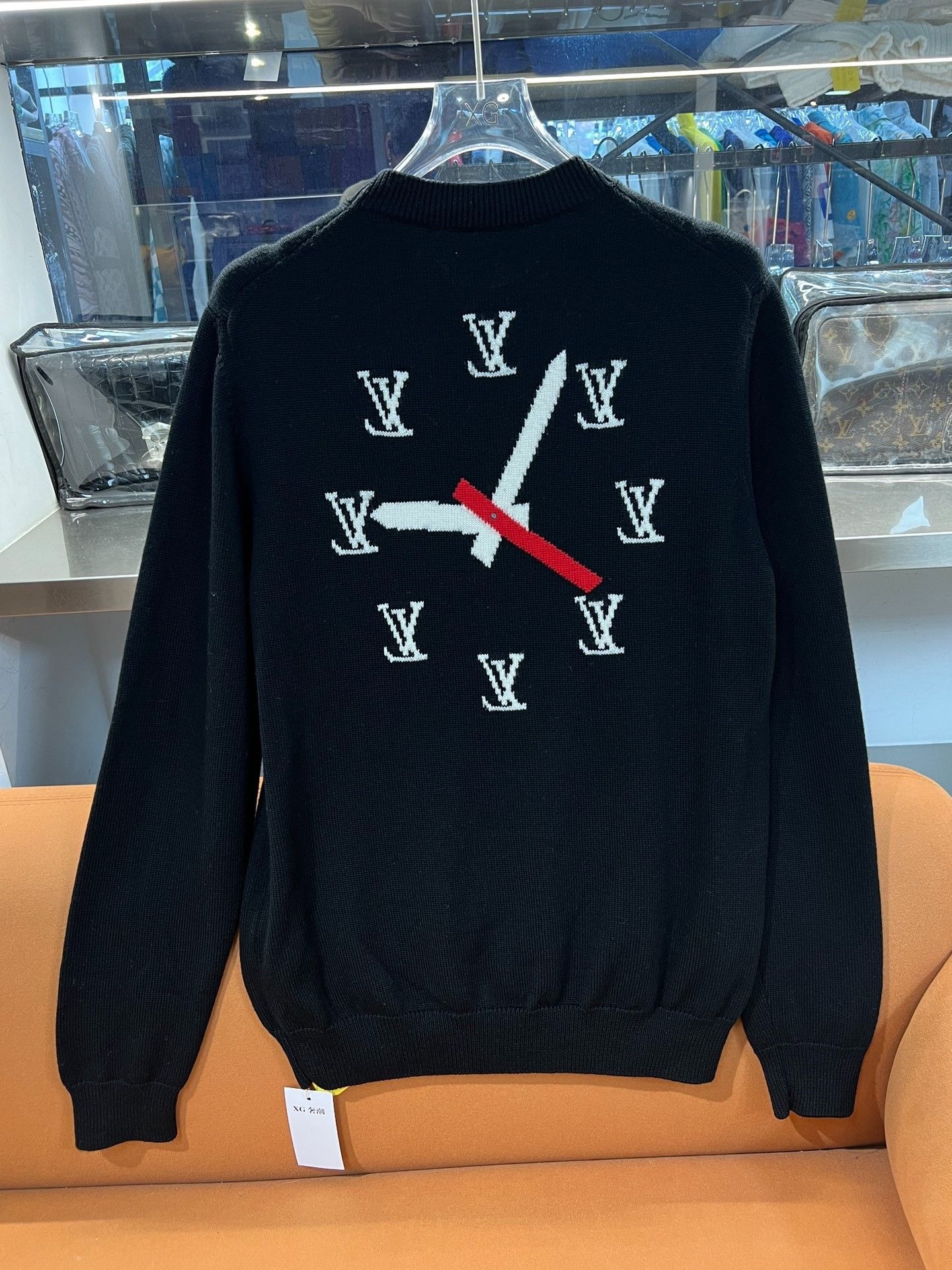 Louis Vuitton Louis Vuitton 23FW Clock Pattern Crewneck Size US L / EU 52-54 / 3 - 2 Thumbnail
