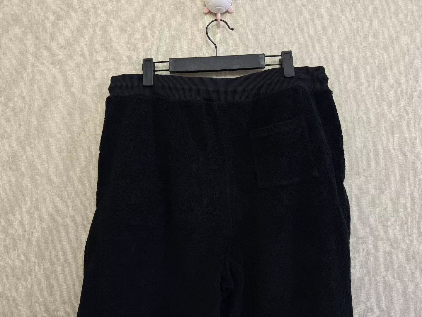 Louis Vuitton Louis Vuitton Black Logo Shorts XXL Size US 26 / EU 42 - 5 Thumbnail