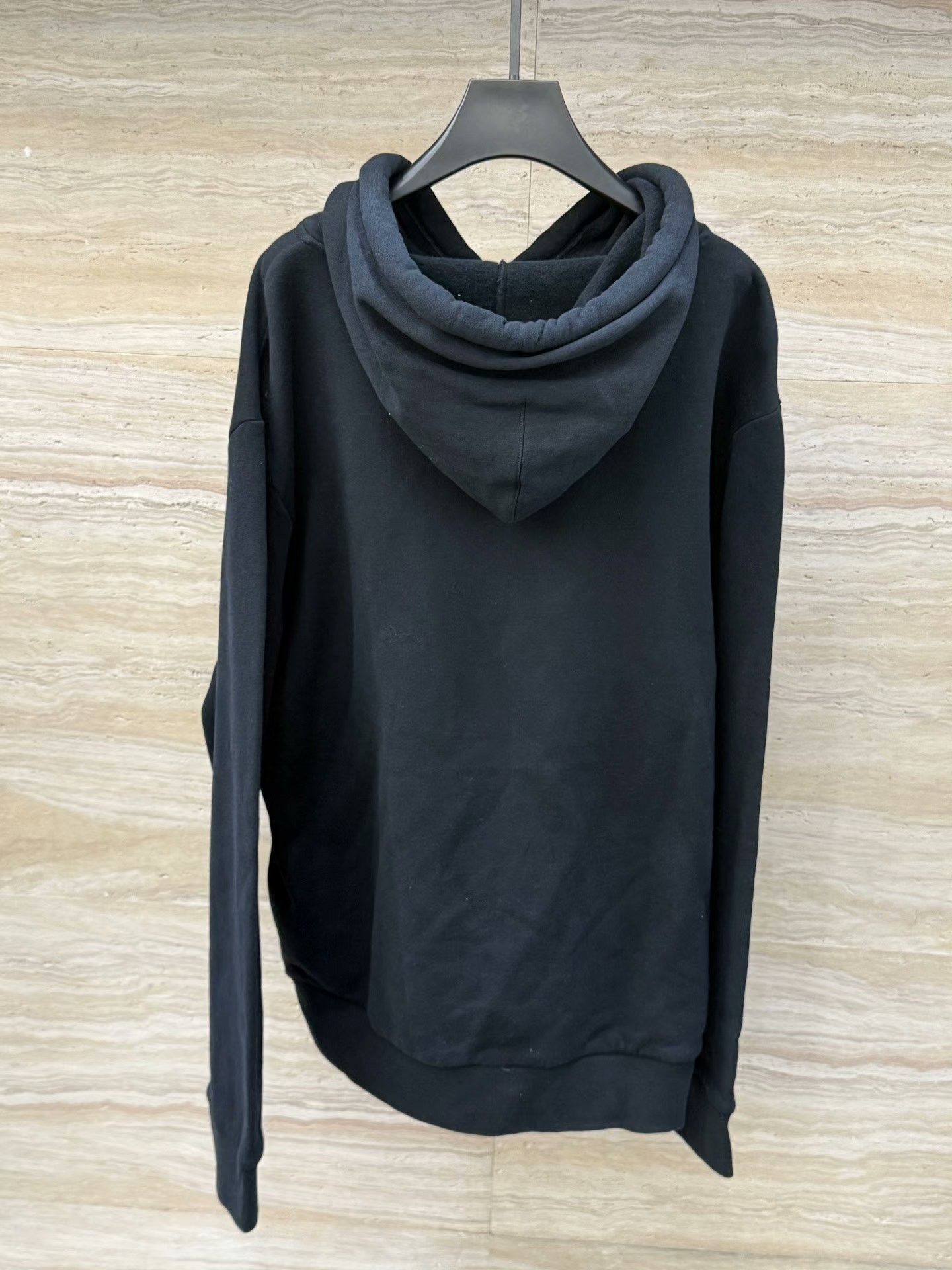 Louis Vuitton Louis Vuitton Graffiti Logo Black Hoodie Size US XXL / EU 58 / 5 - 2 Thumbnail