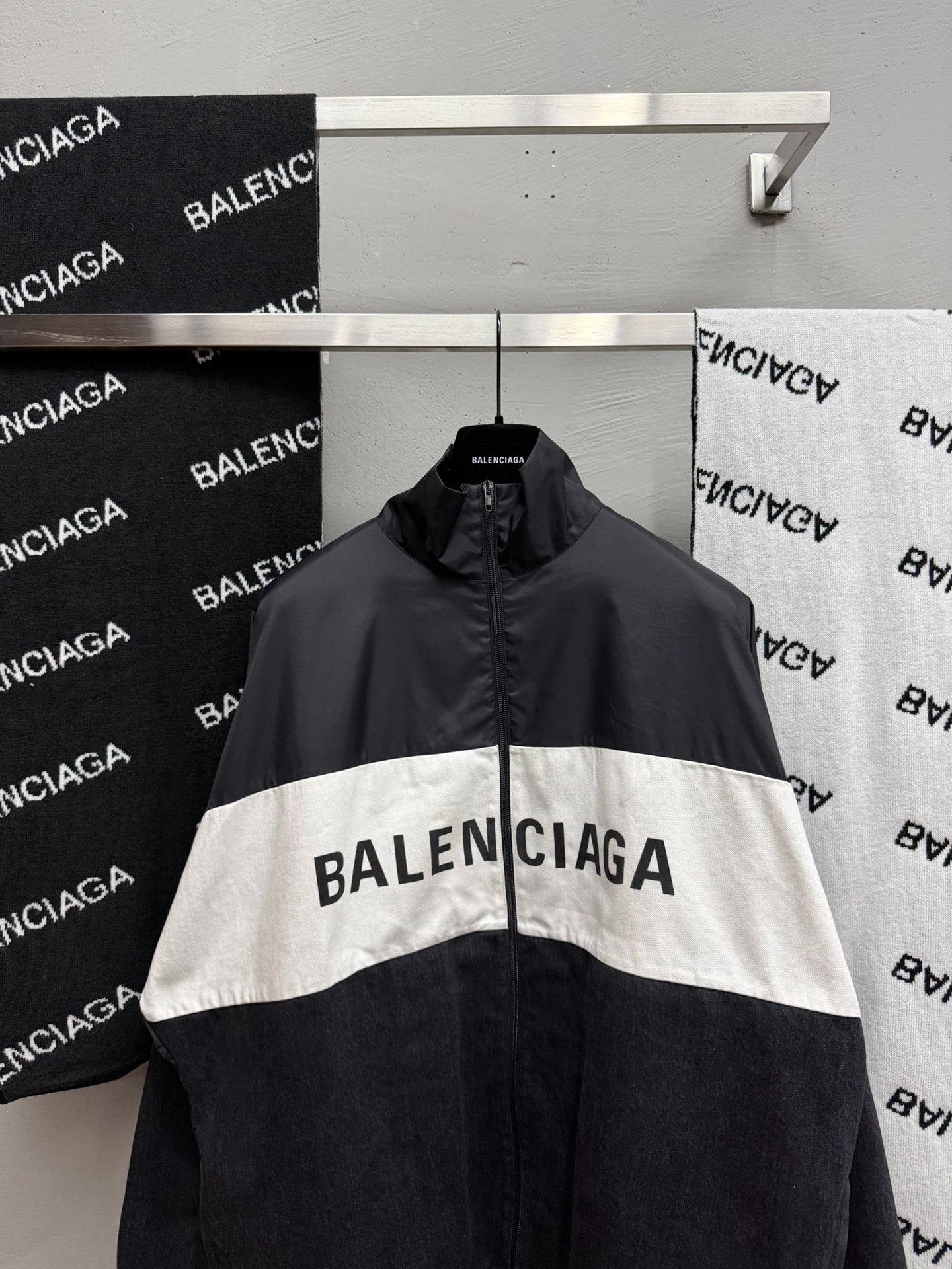 Balenciaga Balenciaga Gray Spliced Denim Jacket Size S / US 4 / IT 40 - 3 Thumbnail