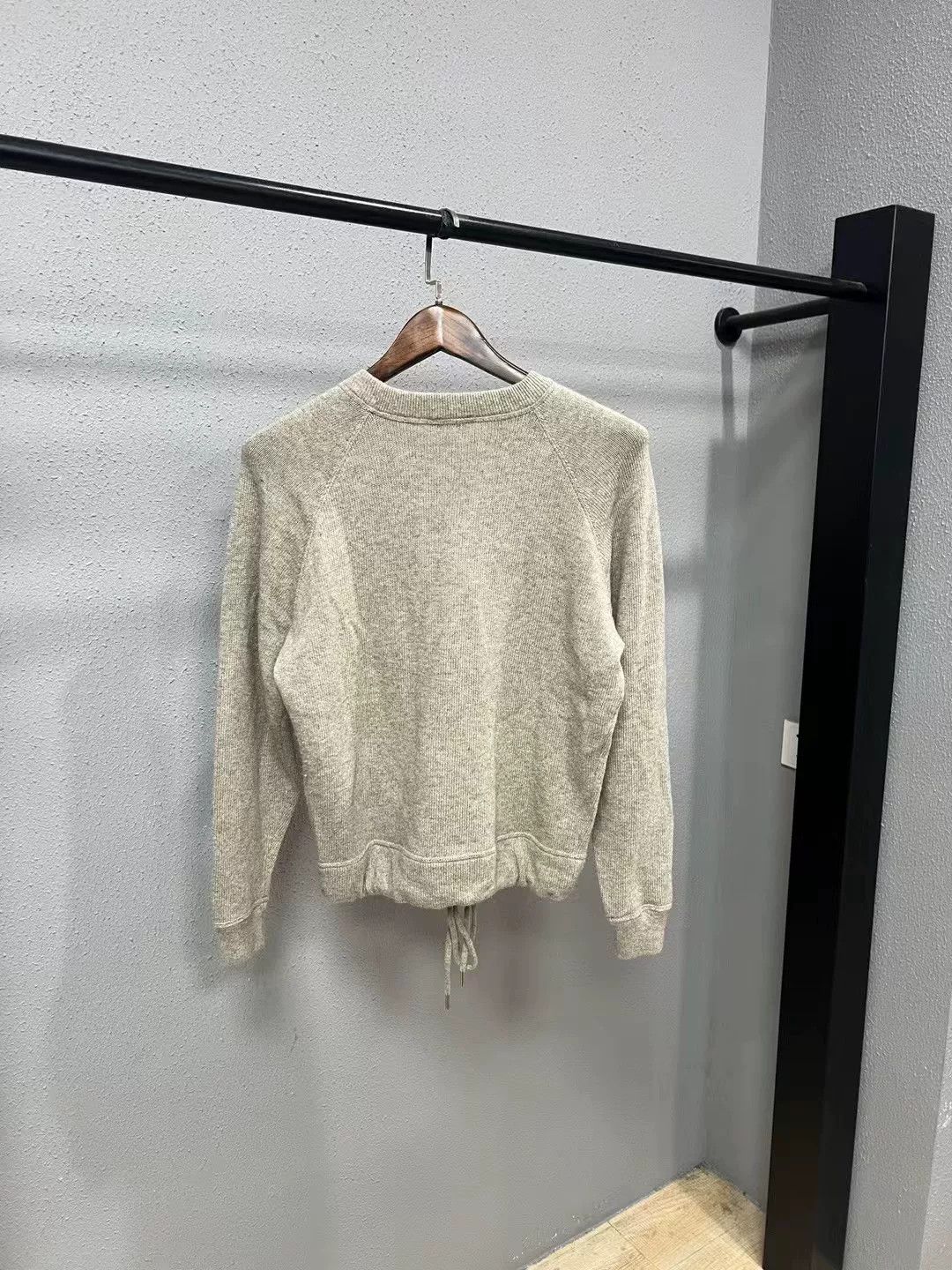 Celine Celine Oatmeal Logo Crew Neck Sweater Size XS / US 0-2 / IT 36-38 - 2 Thumbnail