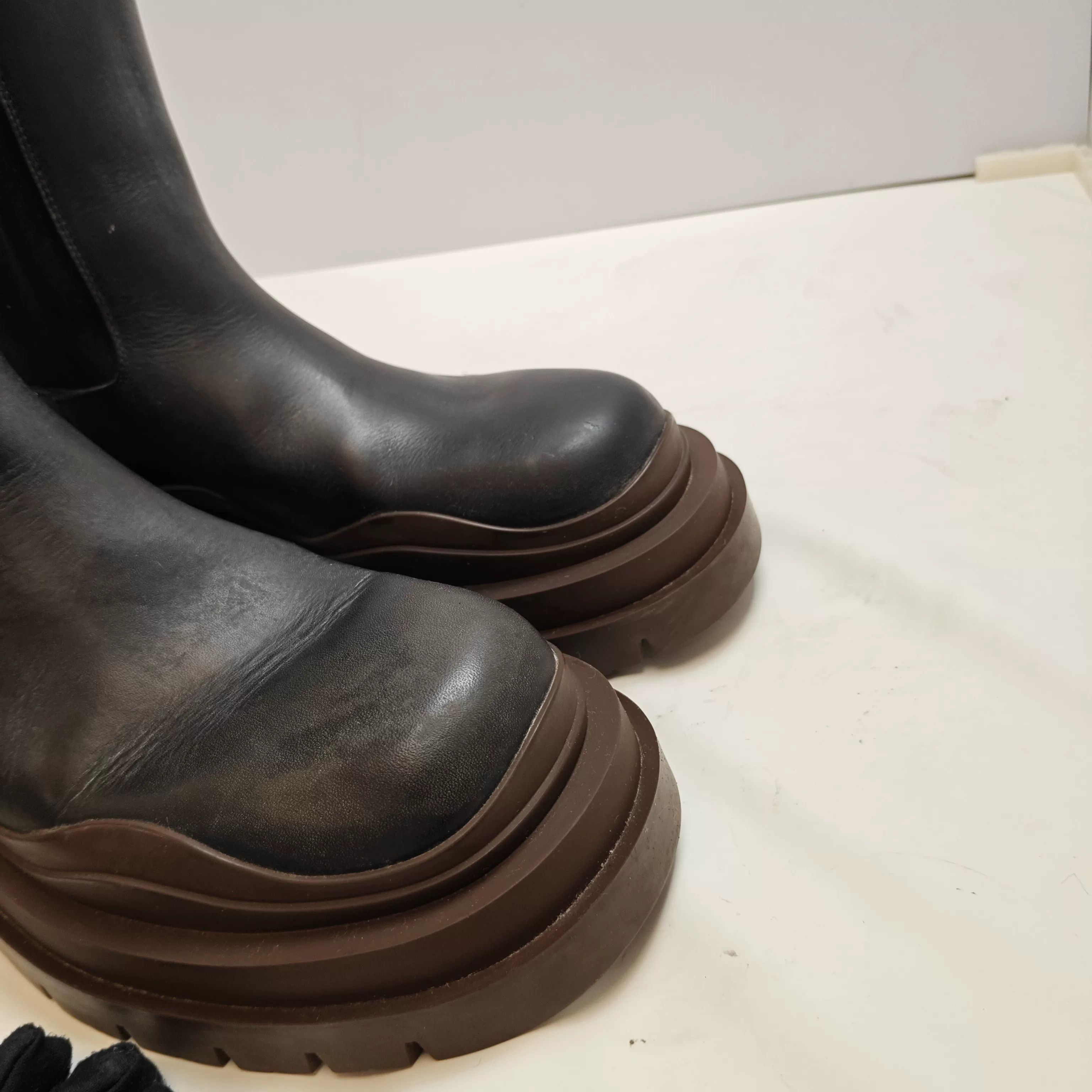 Bottega Veneta Bottega Veneta Size 36 Black Boots Size US 5 / IT 35 - 7 Thumbnail