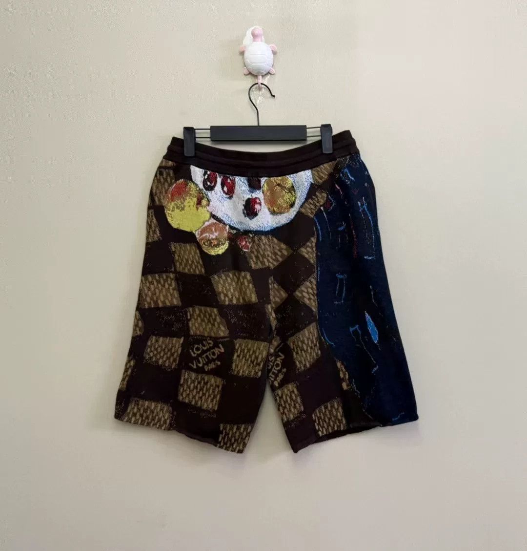 Louis Vuitton Louis Vuitton Graffiti Monogram Shorts Size US 28 / EU 44 - 4 Thumbnail