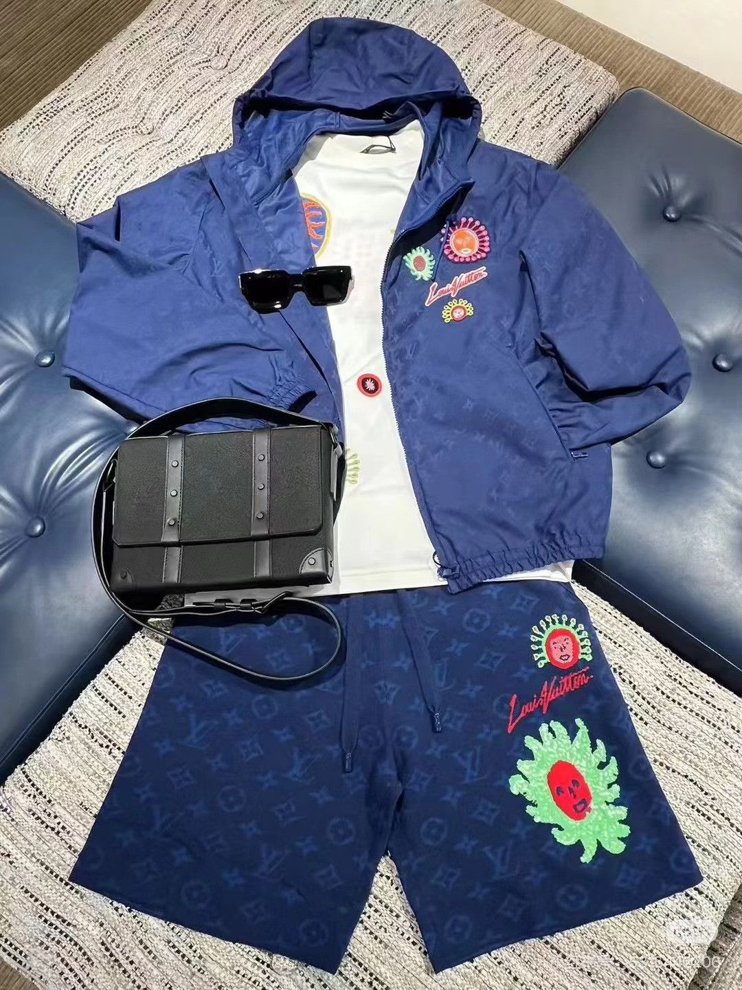 Louis Vuitton LV x Kusama Blue Logo Knit Shorts Size 38" / US 16 / IT 52 - 4 Thumbnail